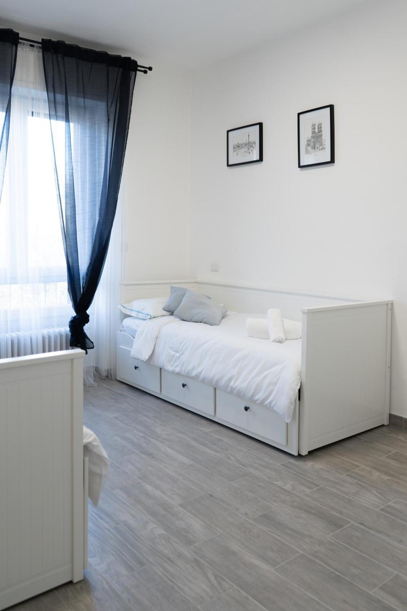 10min Rhofiera & Sansiro - 5min Metro - Ac - Freeparking Milan