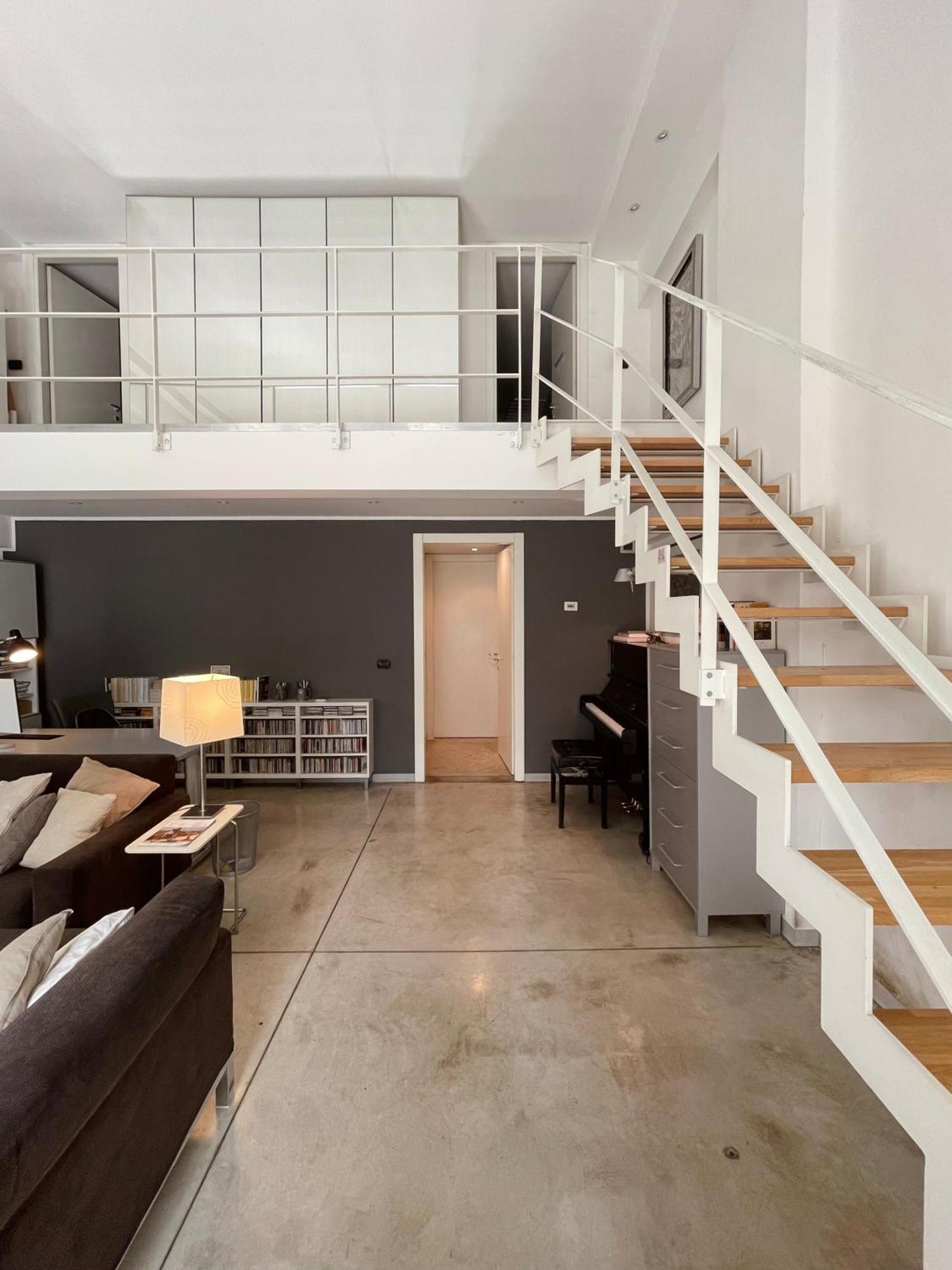 Ampio Loft Su Due Livelli Con Giardino Apartment Milan