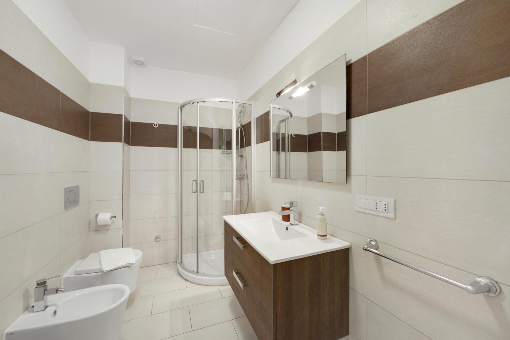 Apartment Garage Privato Gratuito - 600 Metri Duomo *