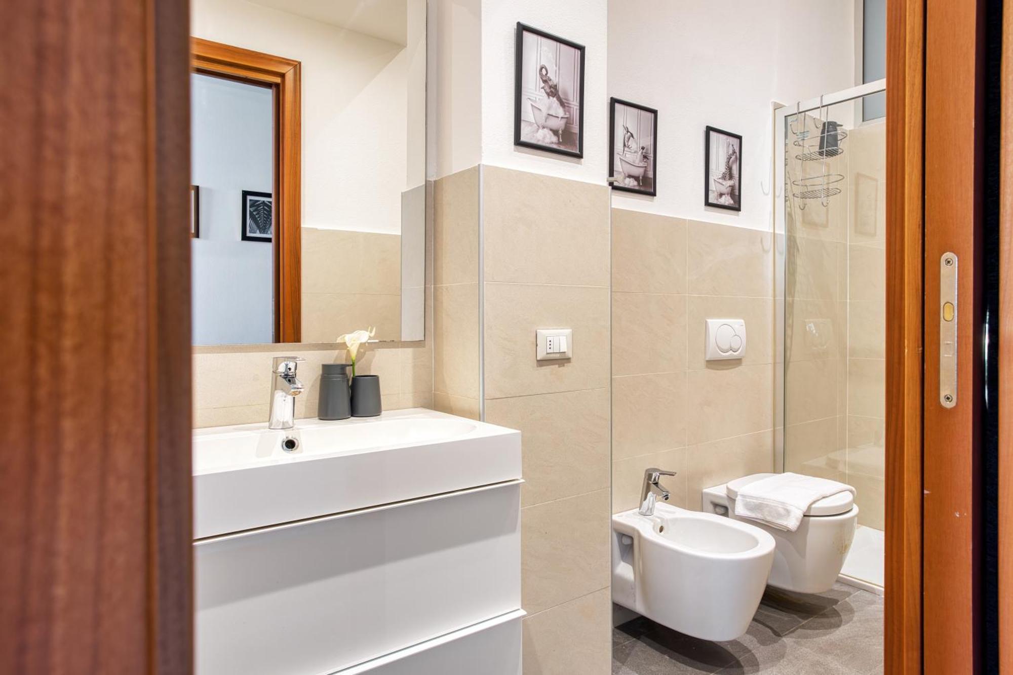 Just Urban Stays - Delightful Apartment - Porta Romana Apartment Milan