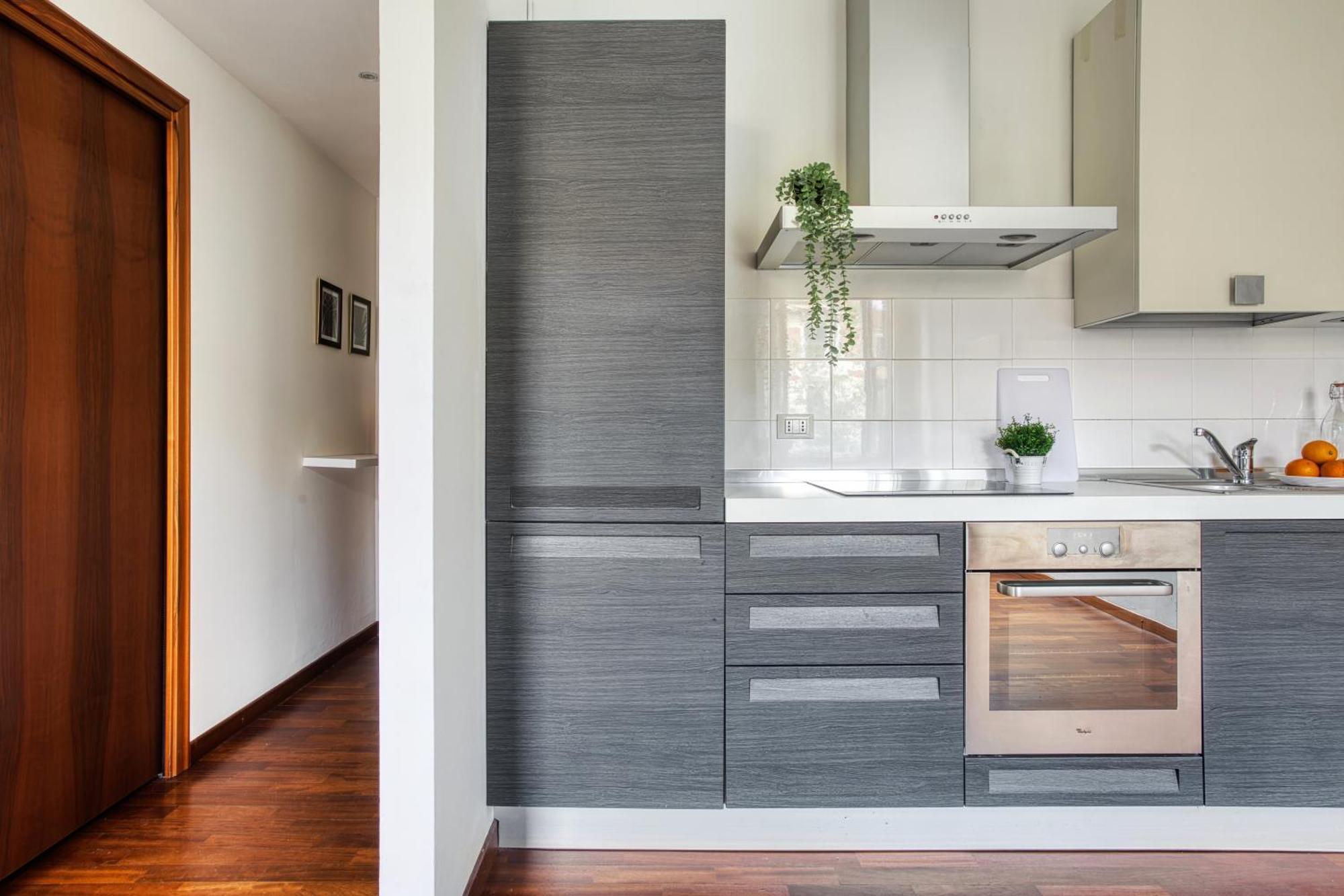 Just Urban Stays - Delightful Apartment - Porta Romana Apartment
