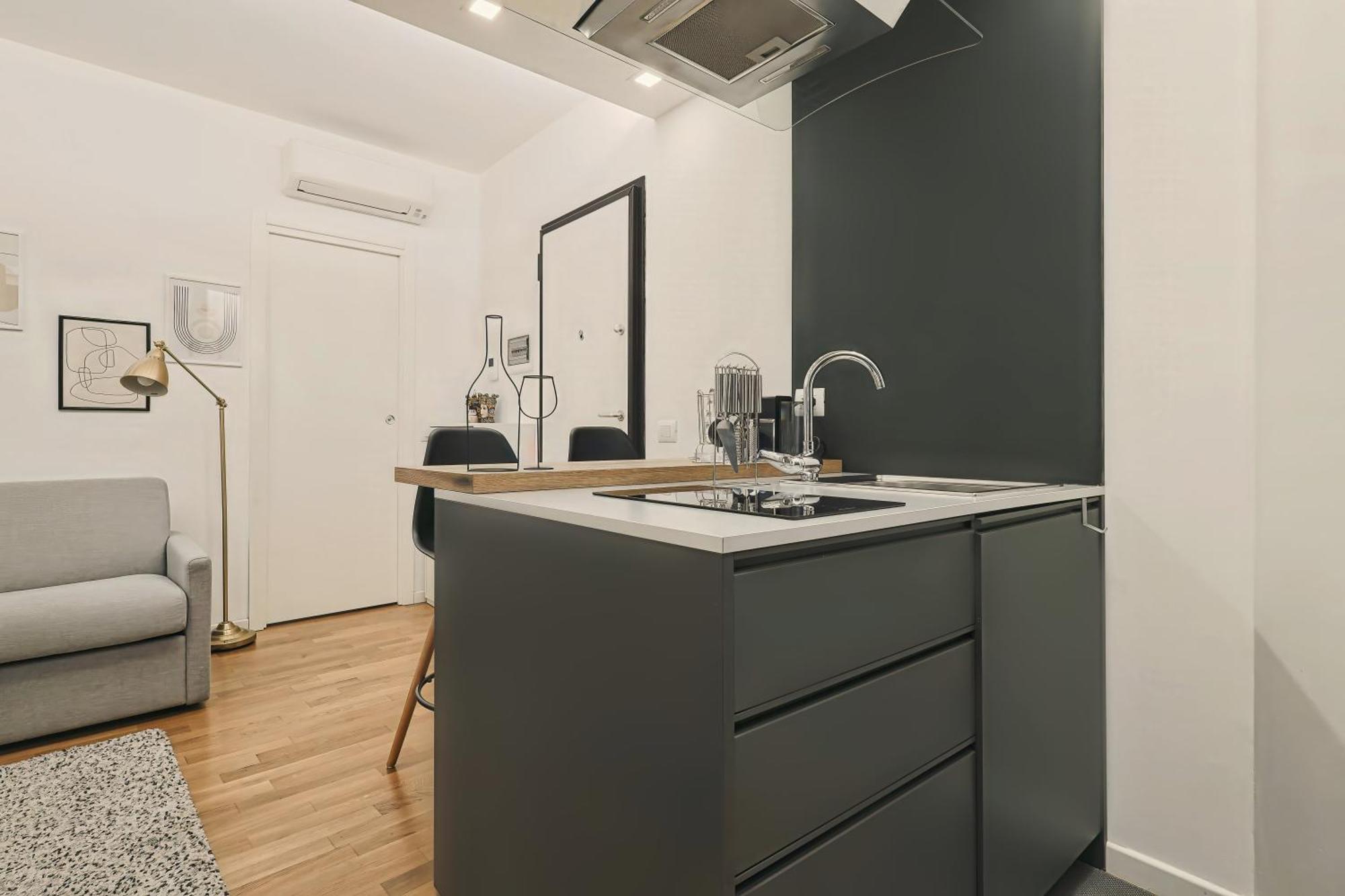 Apartment Joivy Cosy Flat In Cinque Giornate Square *