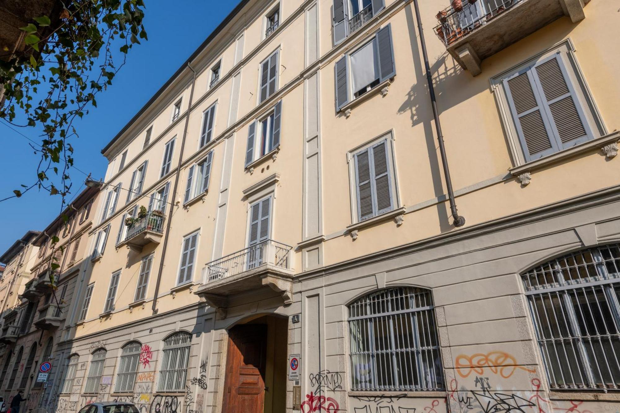Alessandria, 4 - Fashion E Movida * Milan