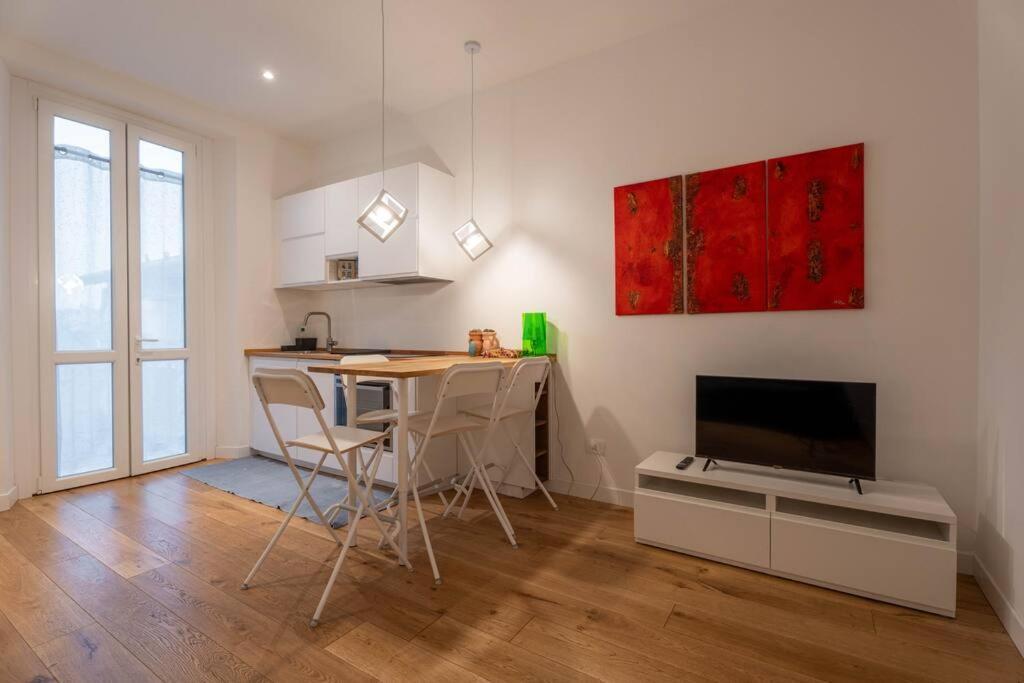 Apartment Bilocale Ristrutturato A Nolo Milan