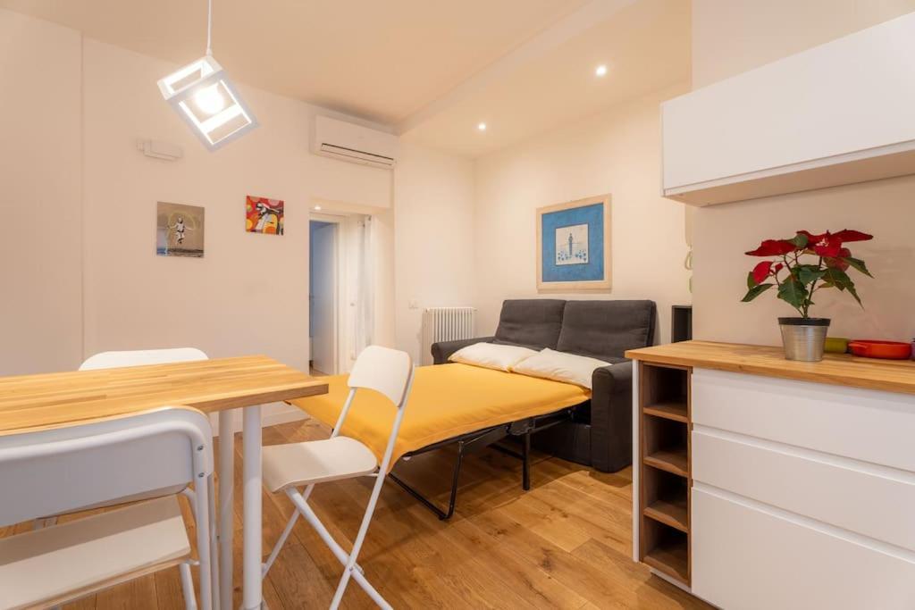 Bilocale Ristrutturato A Nolo Apartment