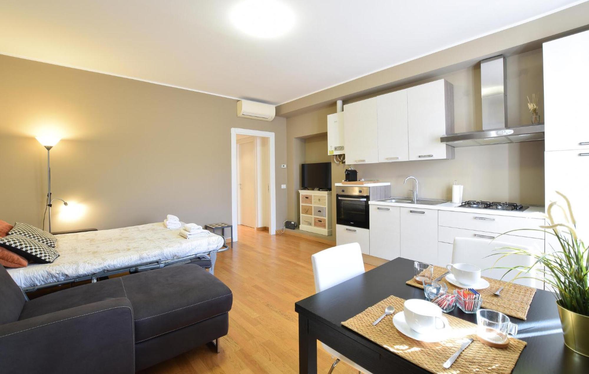 Stunning In With Kitchen * Milan