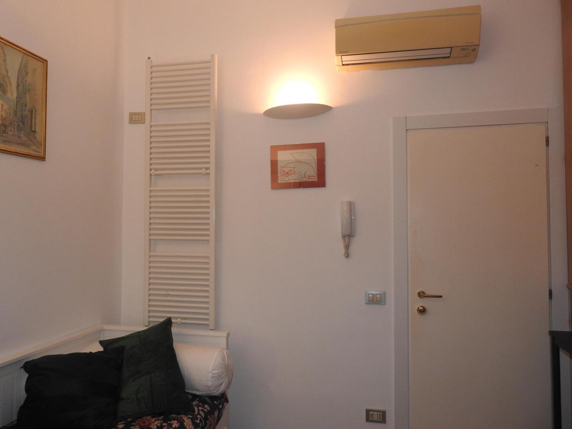Appartamento A Casa Di Ross Milano