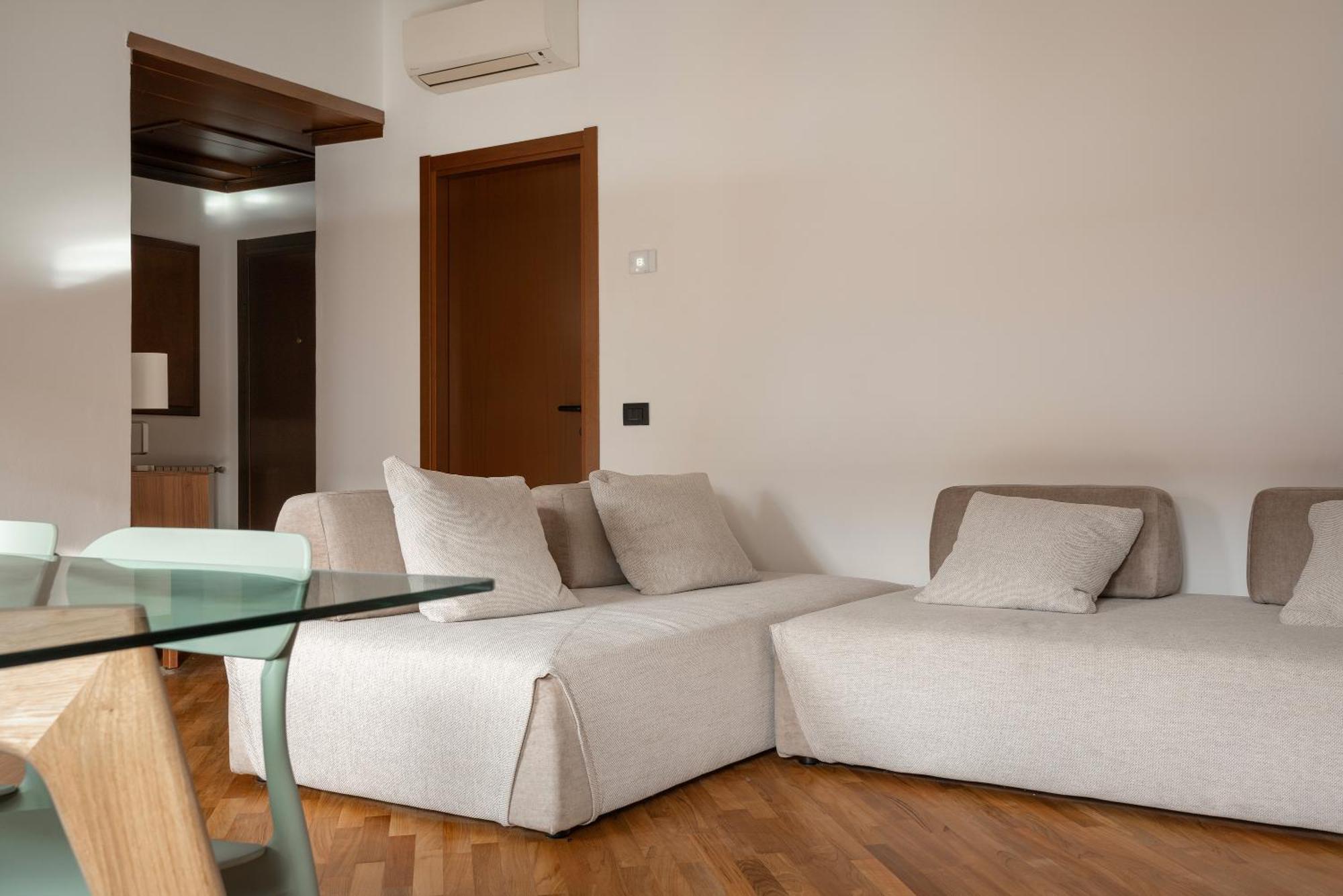 Apartment Santa Tecla Living Varese 14 *
