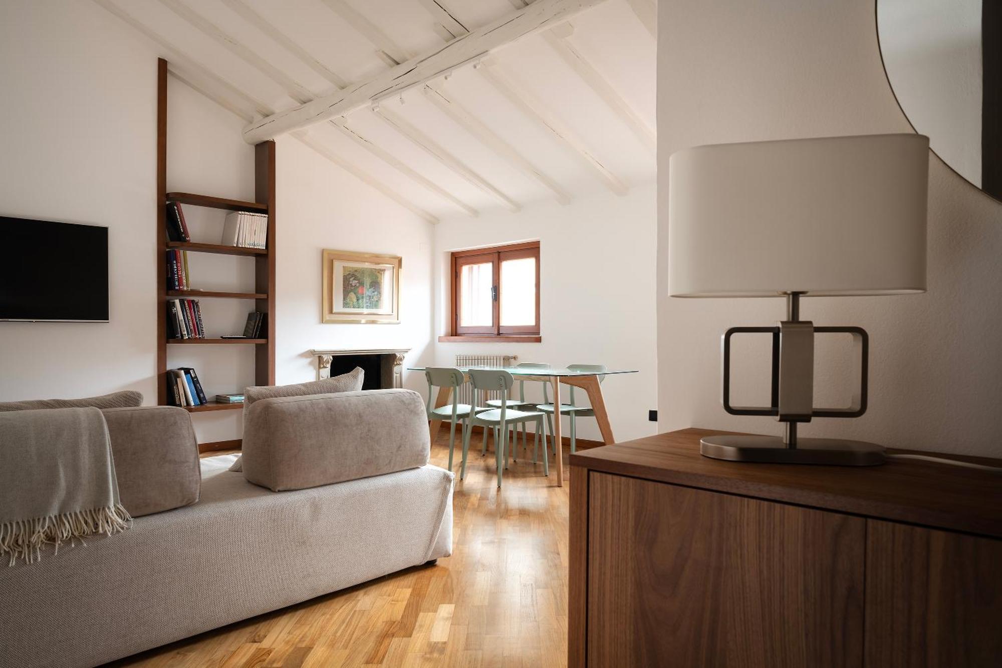 Santa Tecla Living Varese 14 *