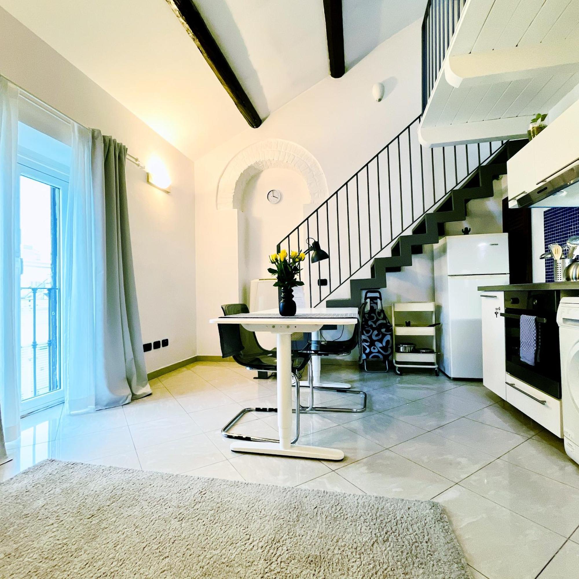 Cozy Loft In A Fashion District Of Appartamento
