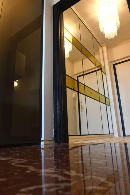 Apartment 3 Minutes' Walk From The Duomo Cathedral Milan