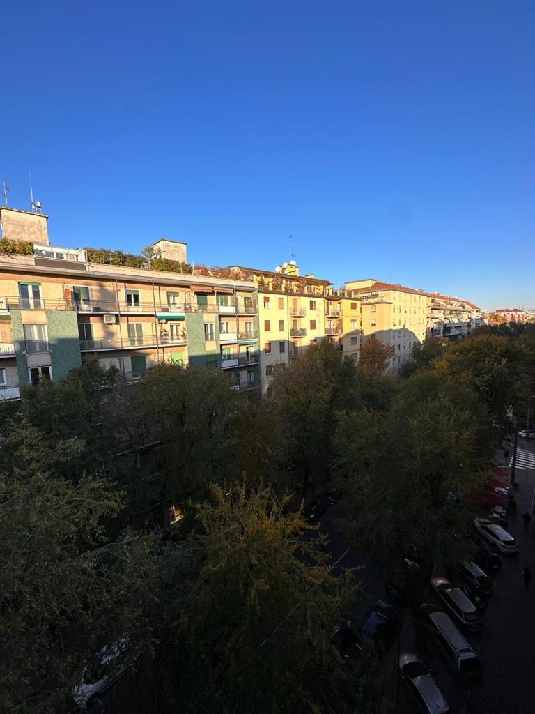 Apartment Kibilu - Via Lomellina Mm Argonne - Linate Airport *