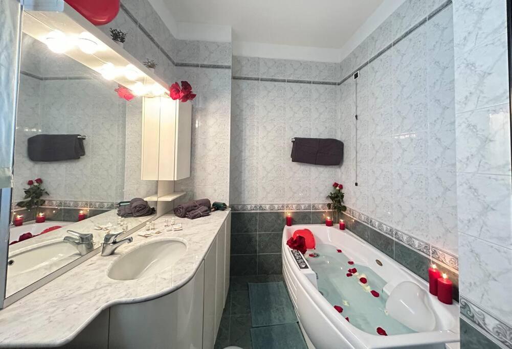 Apartment Jacuzzi-idrotherapy Duomo 5 Min Qcterme 100m Milan