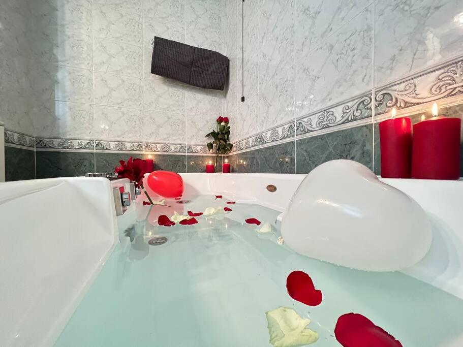 Jacuzzi-idrotherapy Duomo 5 Min Qcterme 100m Apartment