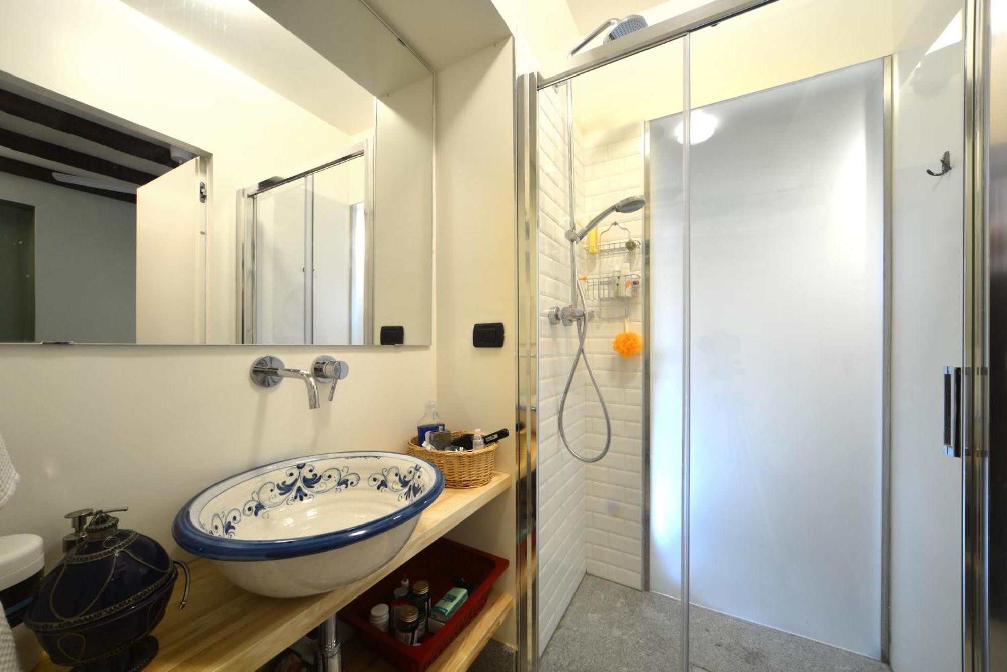 La Romantica Apartment *