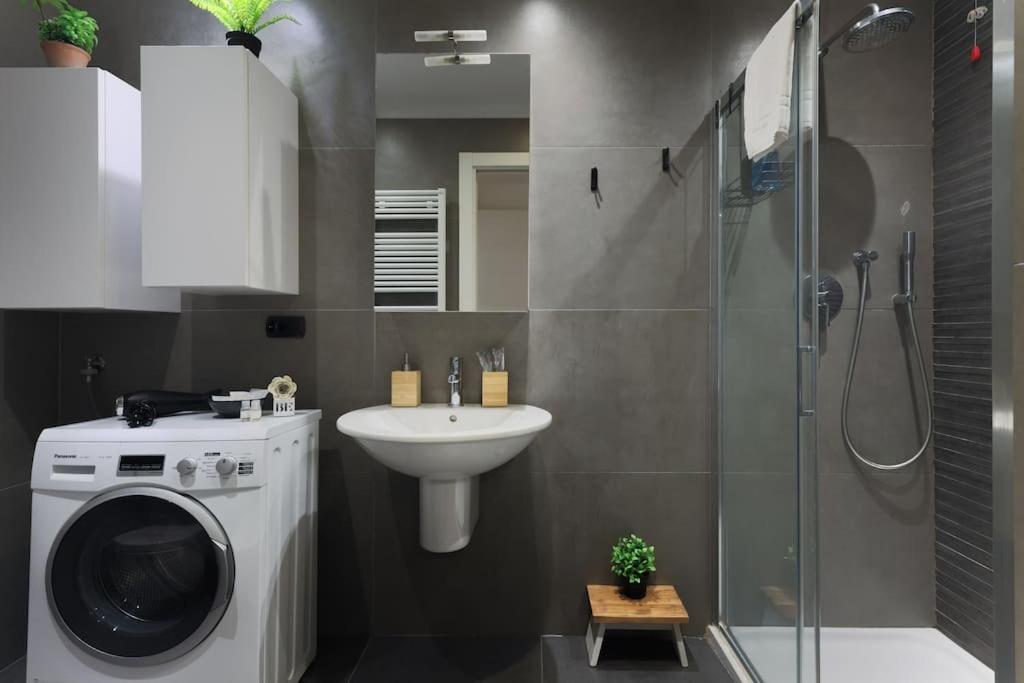 Comfort Centrale With Fast Wifi And Free Netflix Apartment Milan