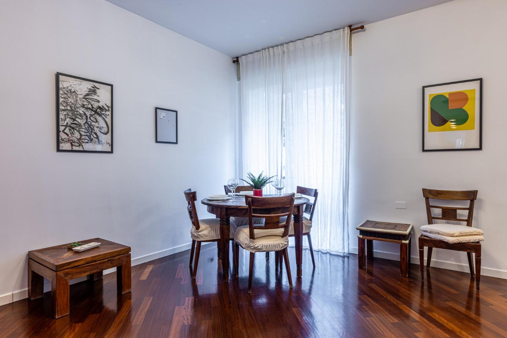 Apartment Filiberto Charme Milan