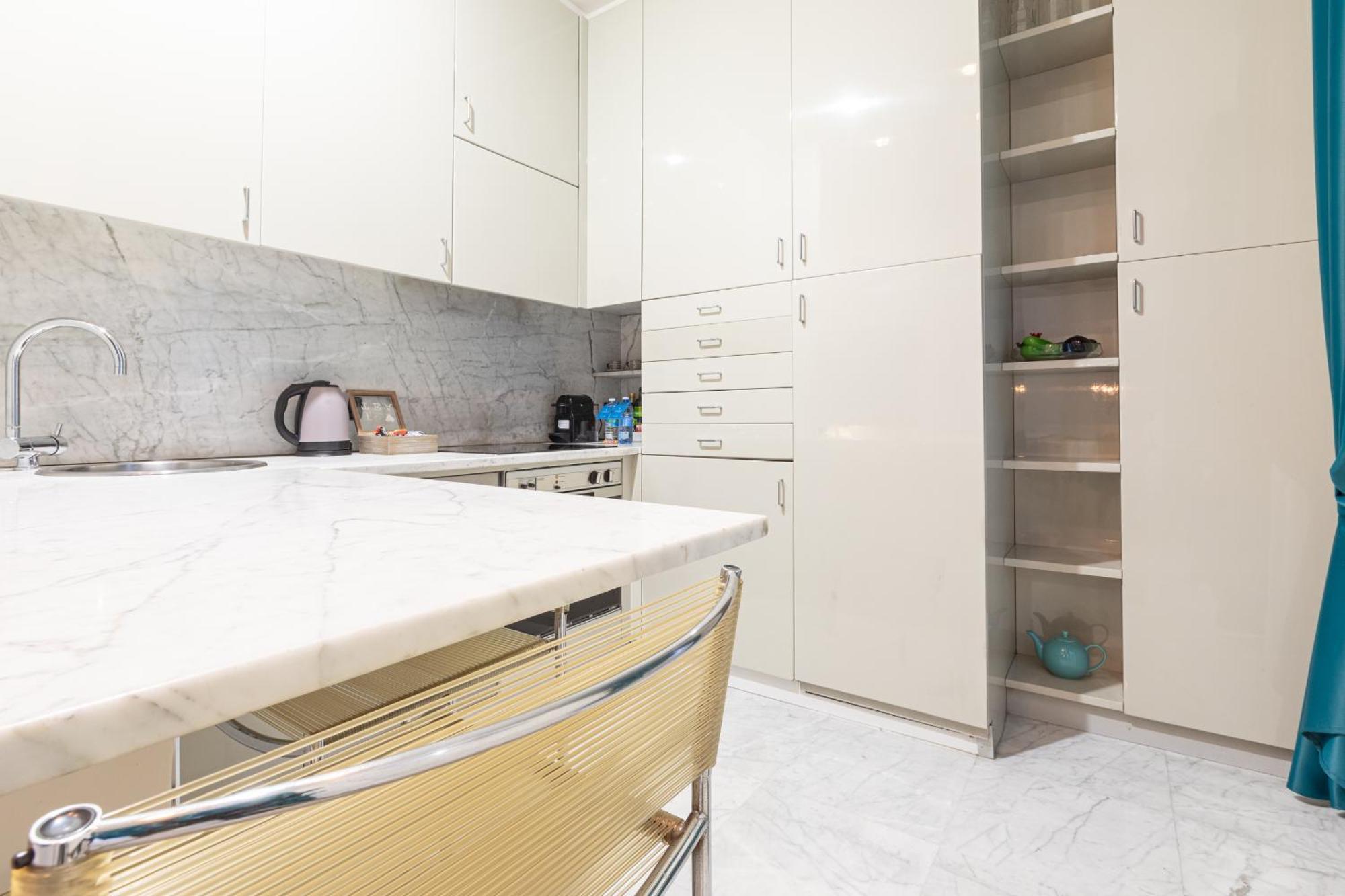 Monte Napoleone Split-level Terrace - Collection Apartment *