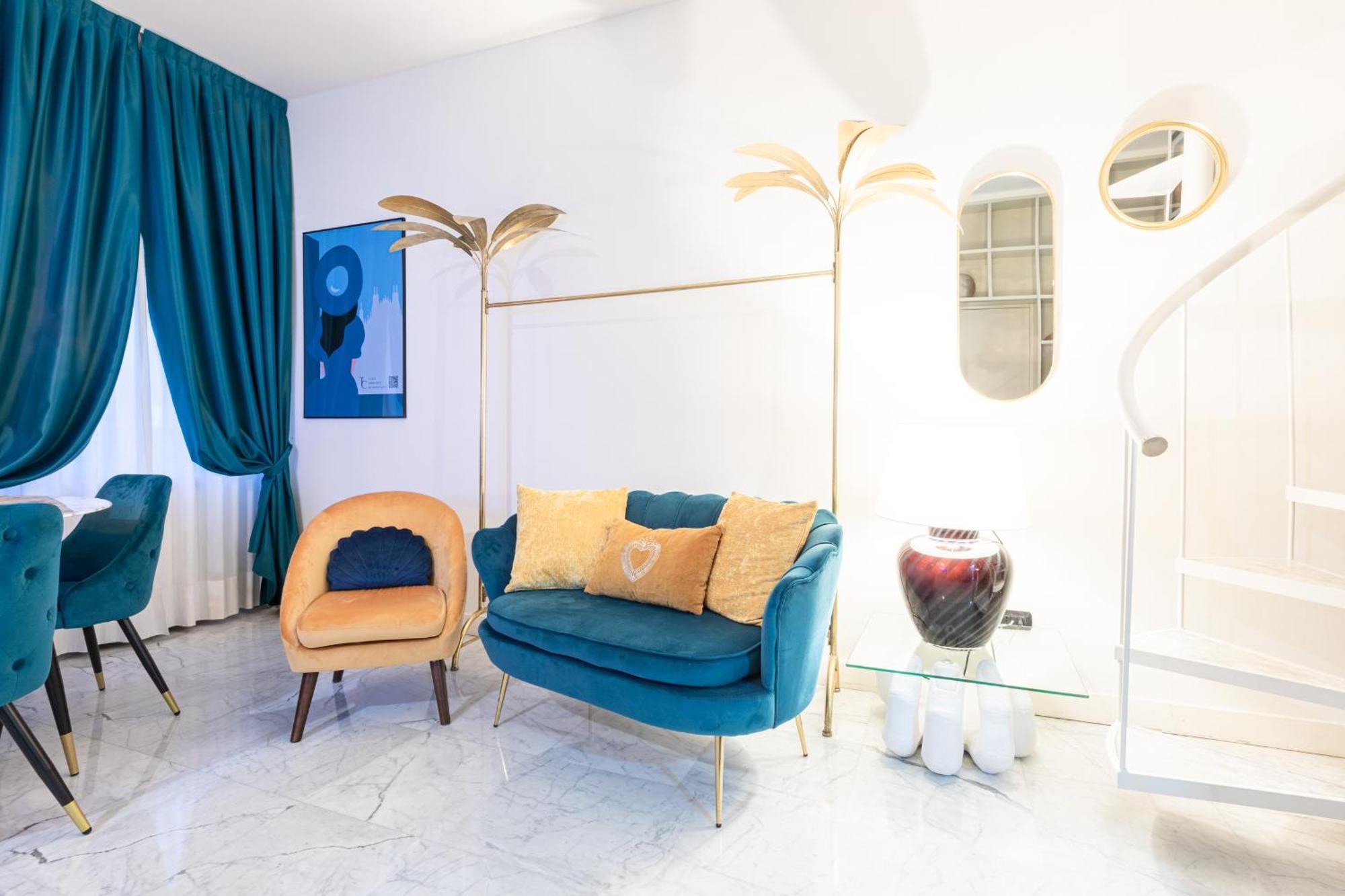 Monte Napoleone Split-level Terrace - Collection * Milan
