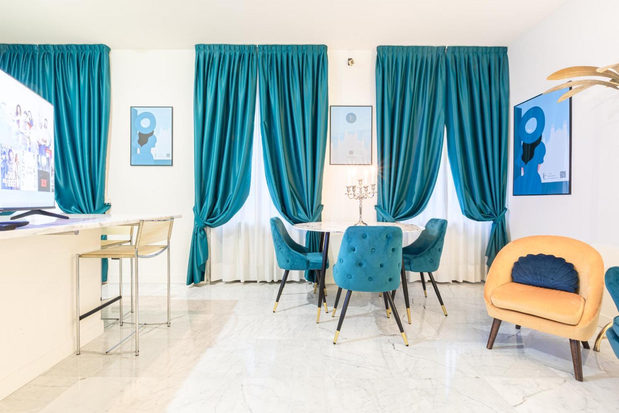Monte Napoleone Split-level Terrace - Collection * Milan