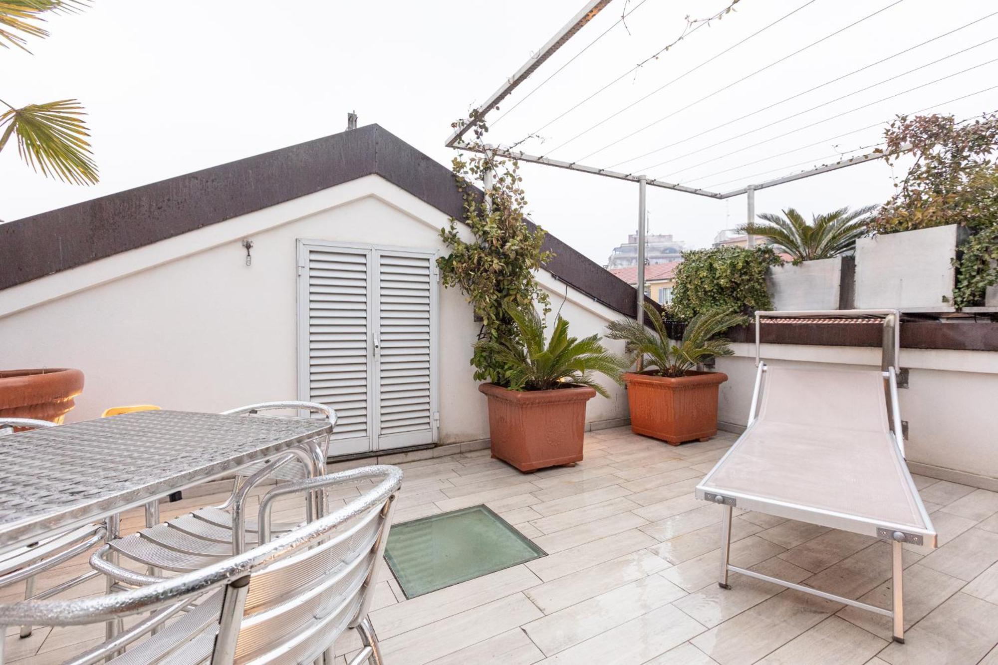Monte Napoleone Split-level Terrace - Collection * Milan