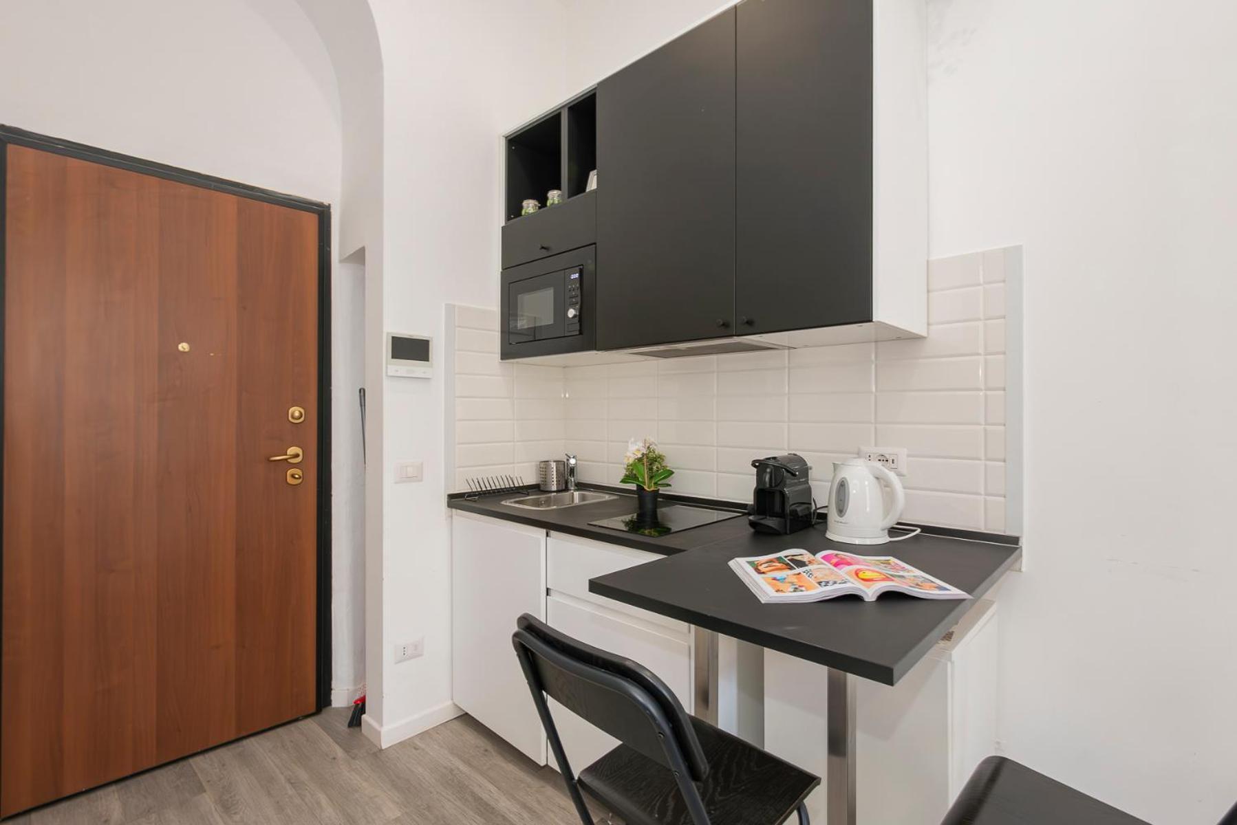 Ihost - Lomellina 14a