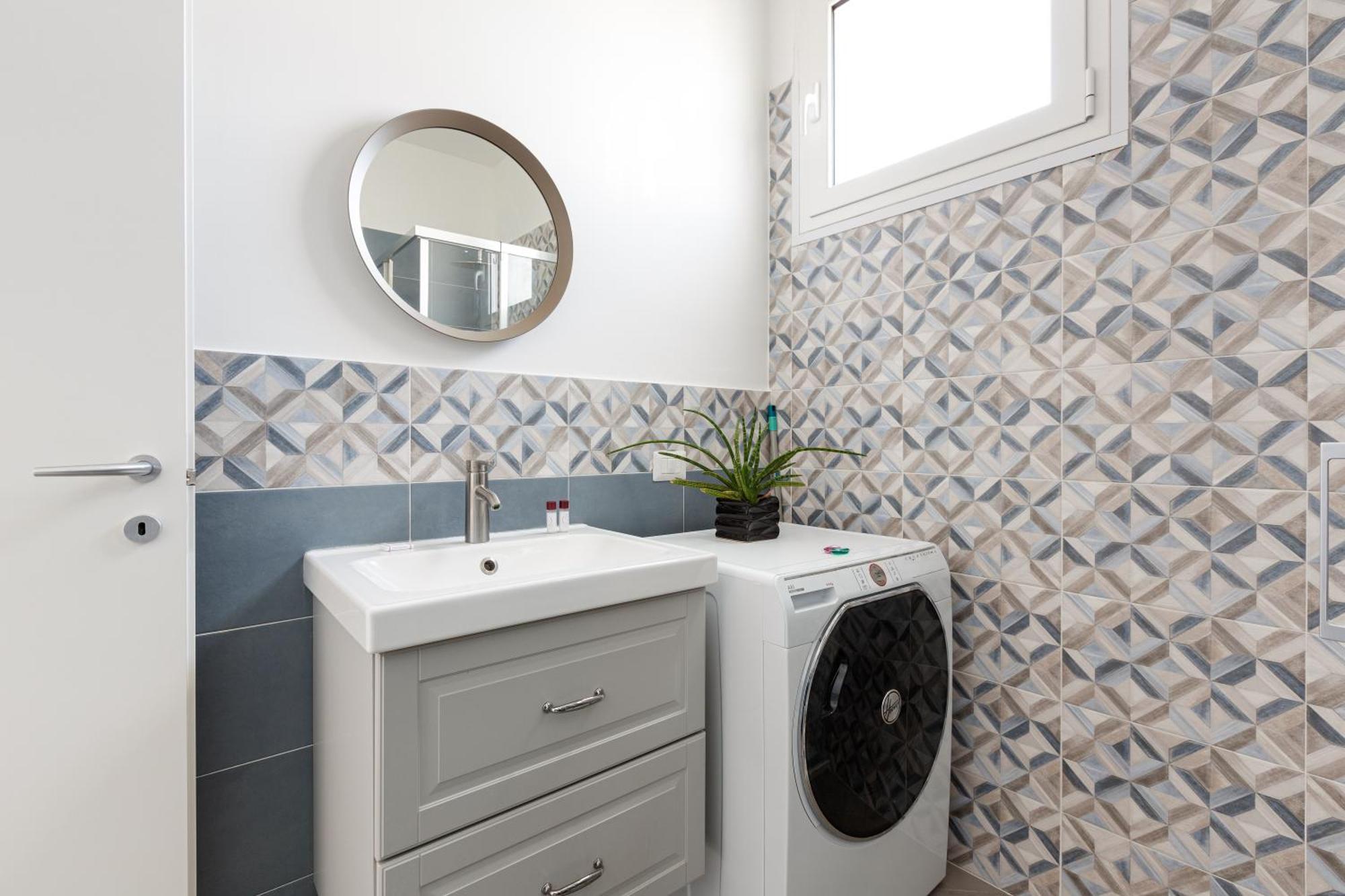 Elegant In Restocco Area Apartment Milan