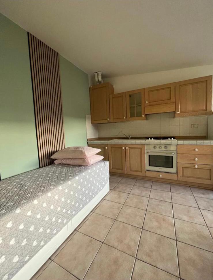 Rose Apartment *
