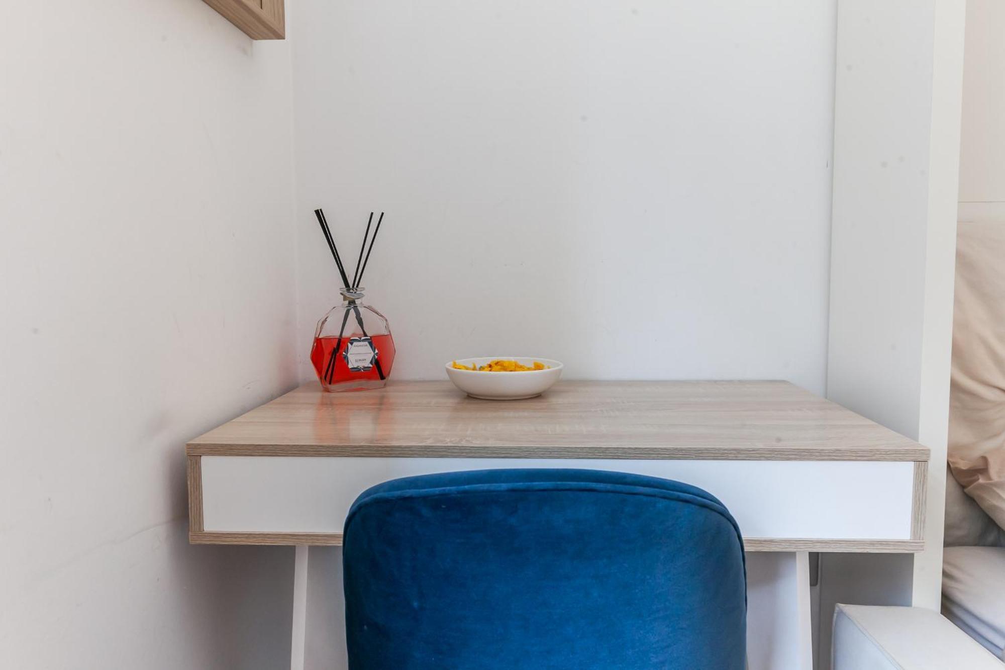 Stile E Comodita Nel Vivace Centro Di Appartamento