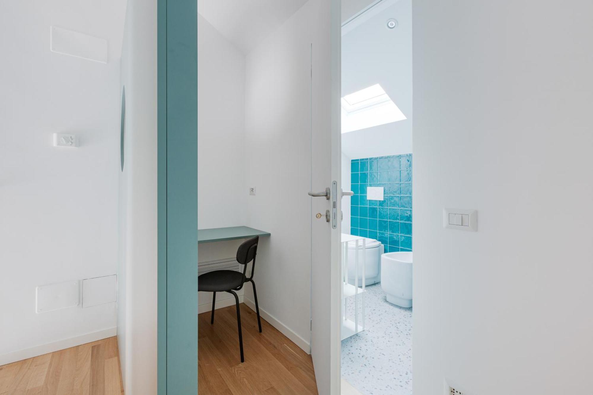- 800 M Far From Lancetti Station Apartamento
