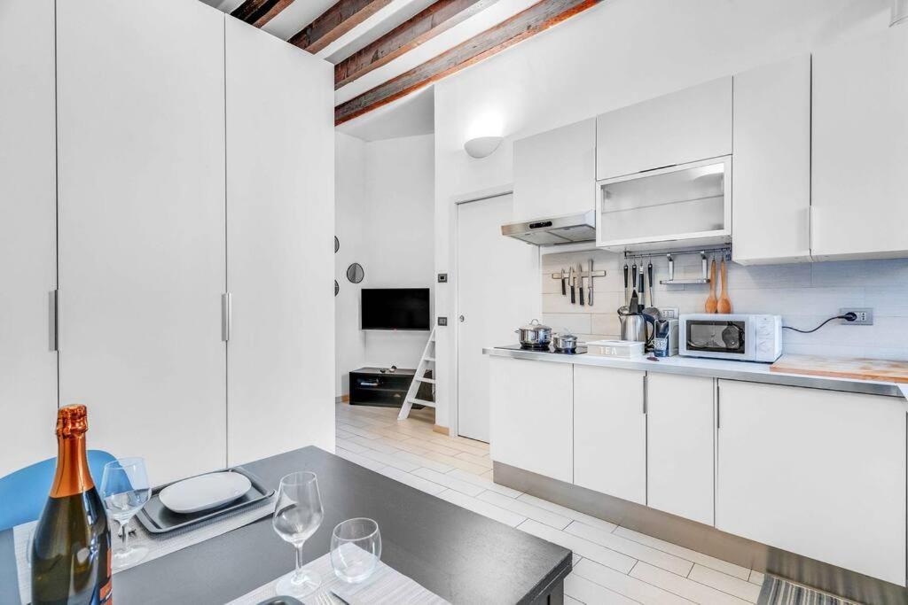 Apartment Duomo M1 - Jdn House Con Wi-fi E Smart Tv Milan