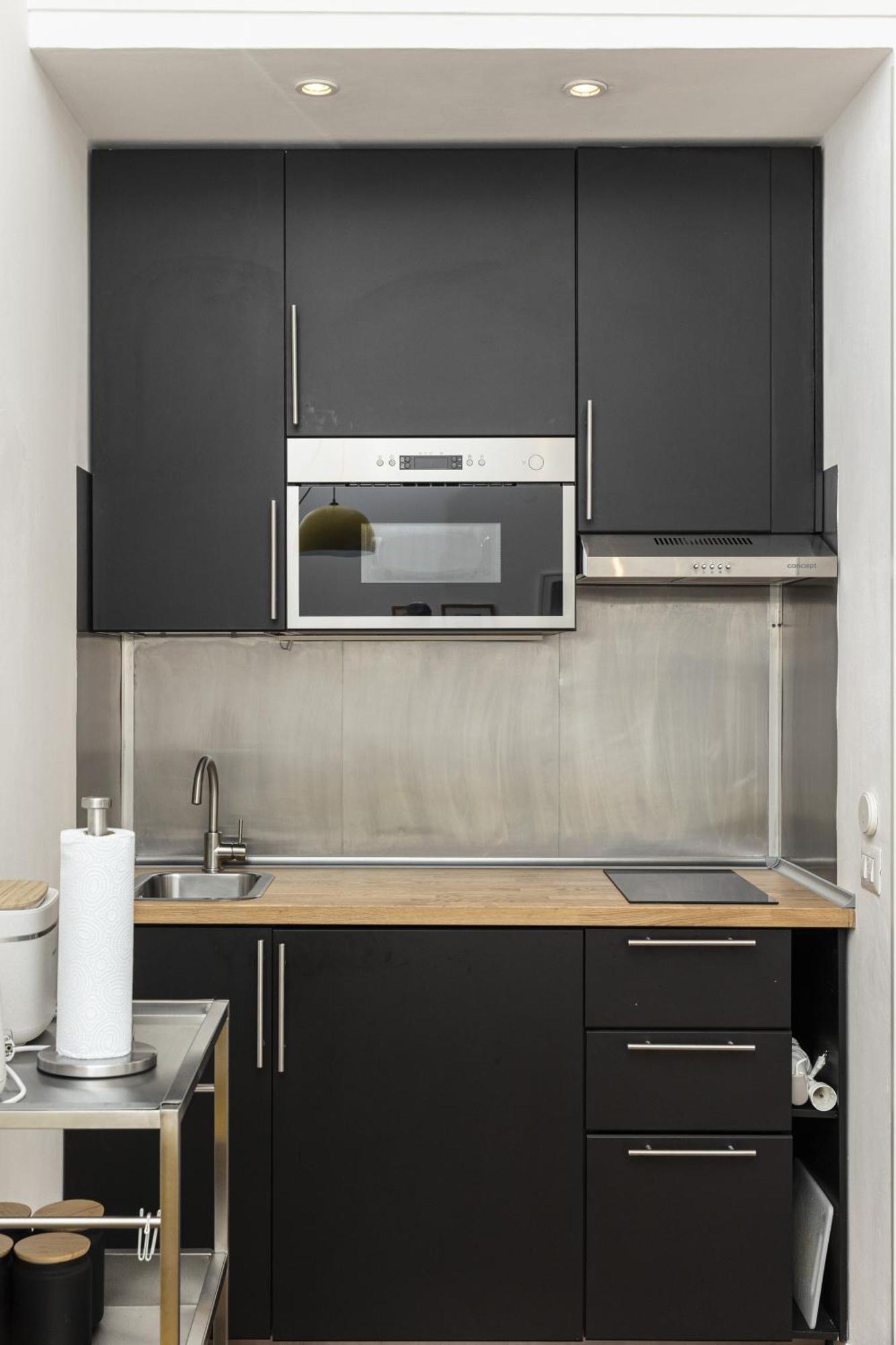 Apartment Xenia - Cozy Luminous Flat Near Navigli Milan