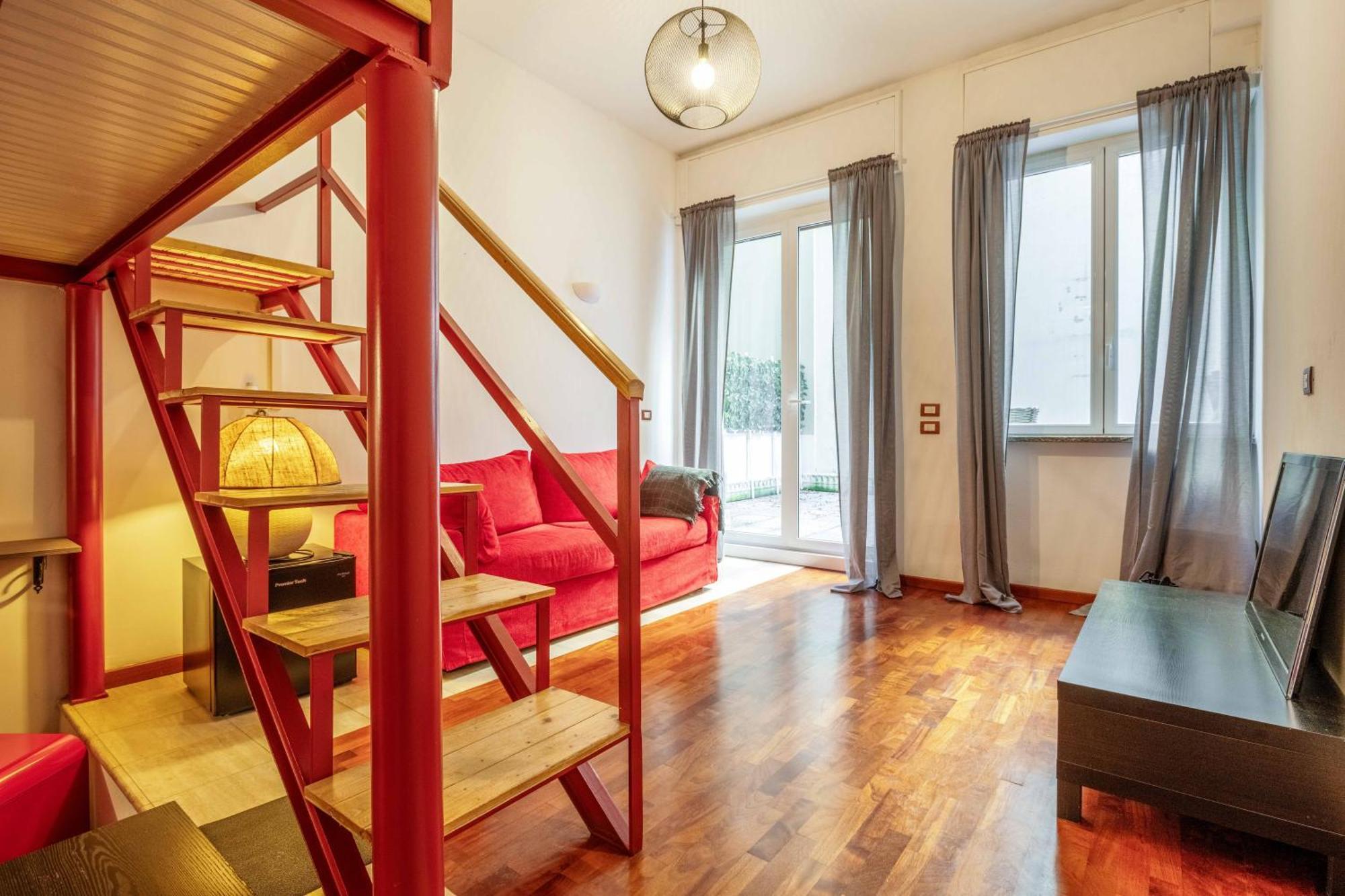 One Bedroom With Terrace Near Duomo * Milão