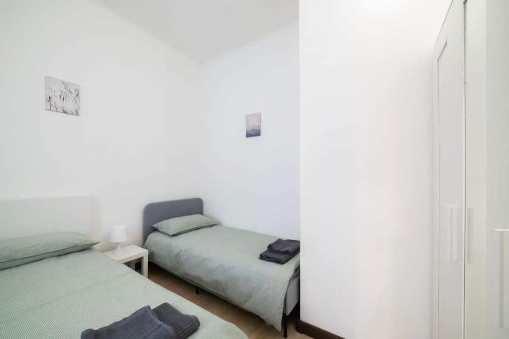 4 Stops From The Center Apartment Milan