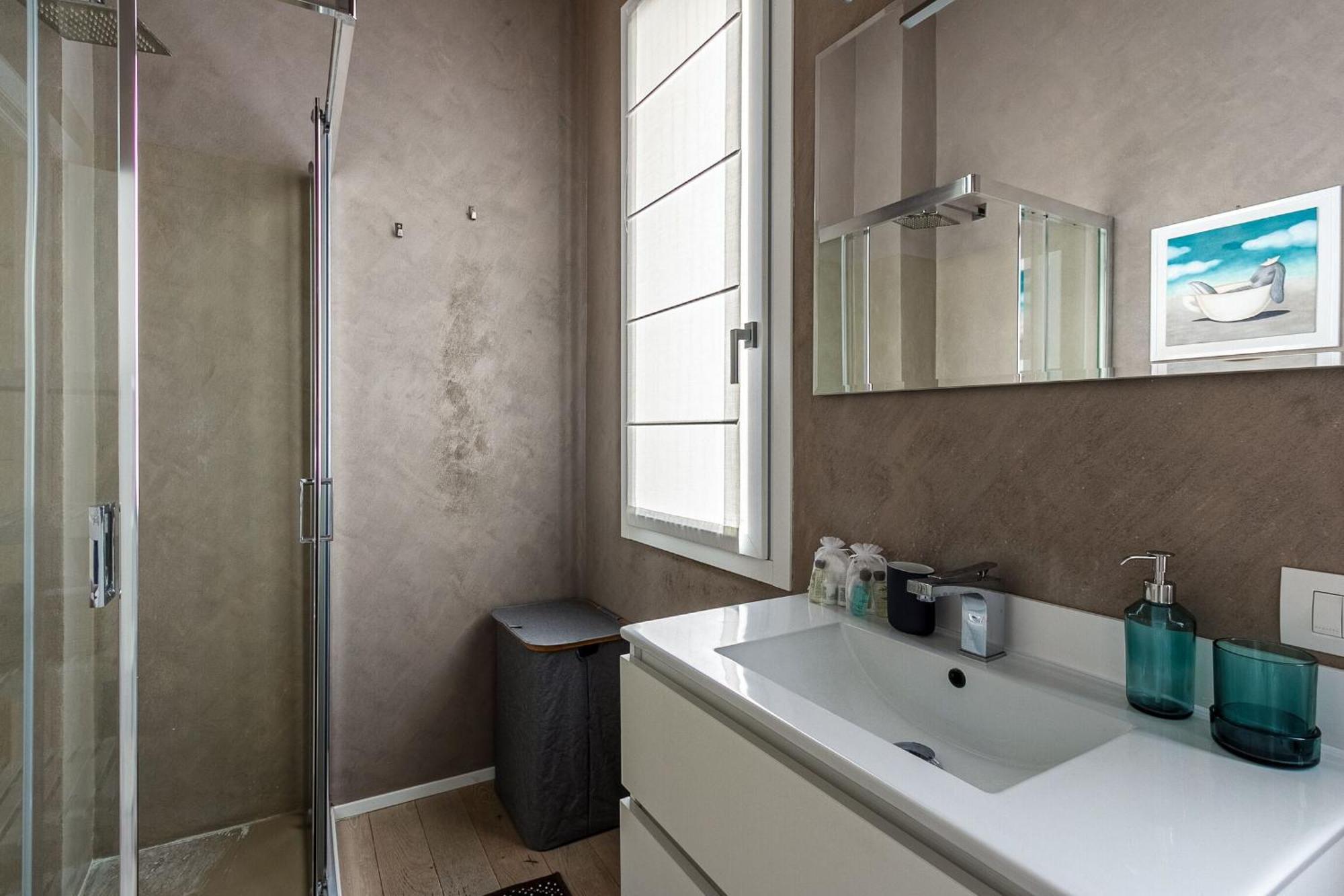Appartamento 1br Uberto Visconti Di Modrone A With Balcony In
