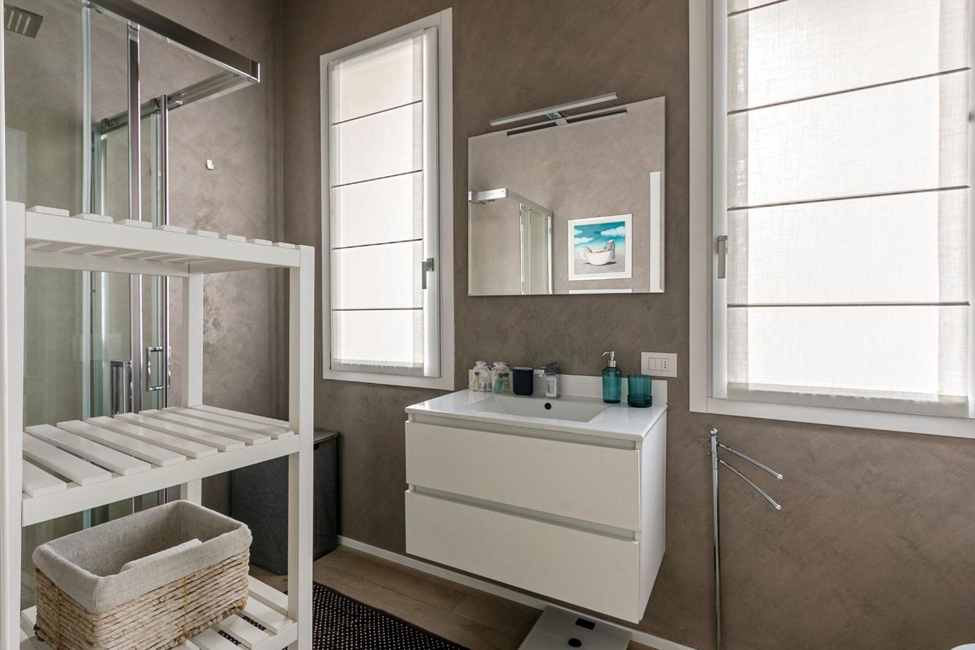 1br Uberto Visconti Di Modrone A With Balcony In Appartamento *