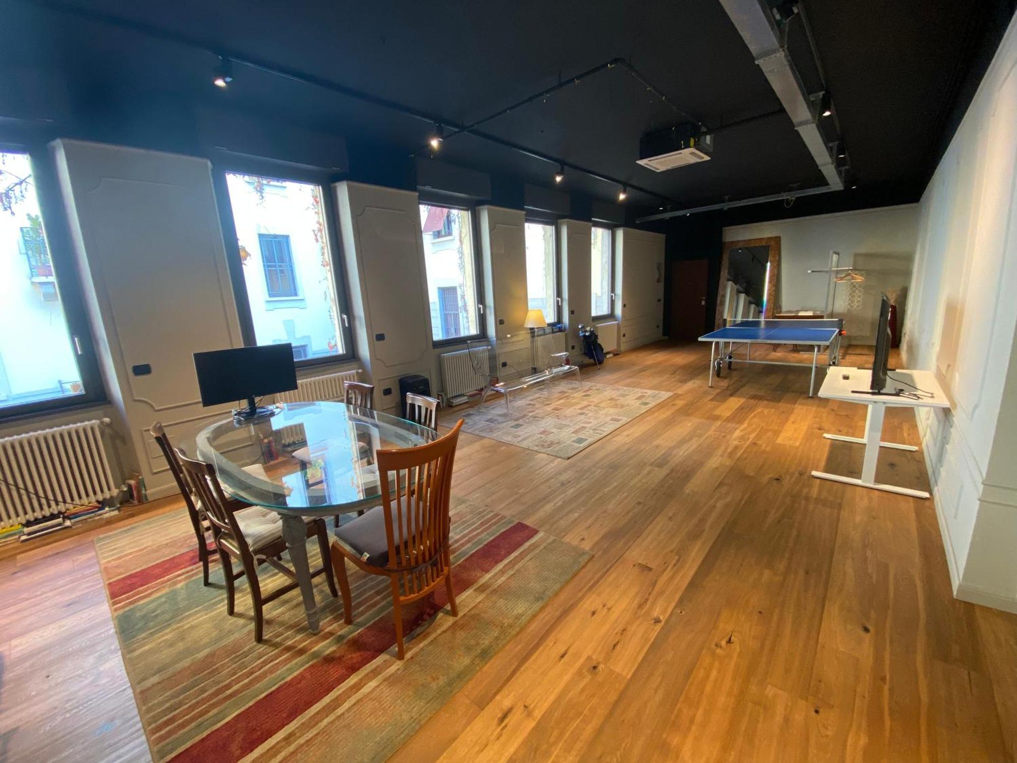 Centro-200 Mq Loft/ufficio • Check-in 24h • Wifi Apartment *