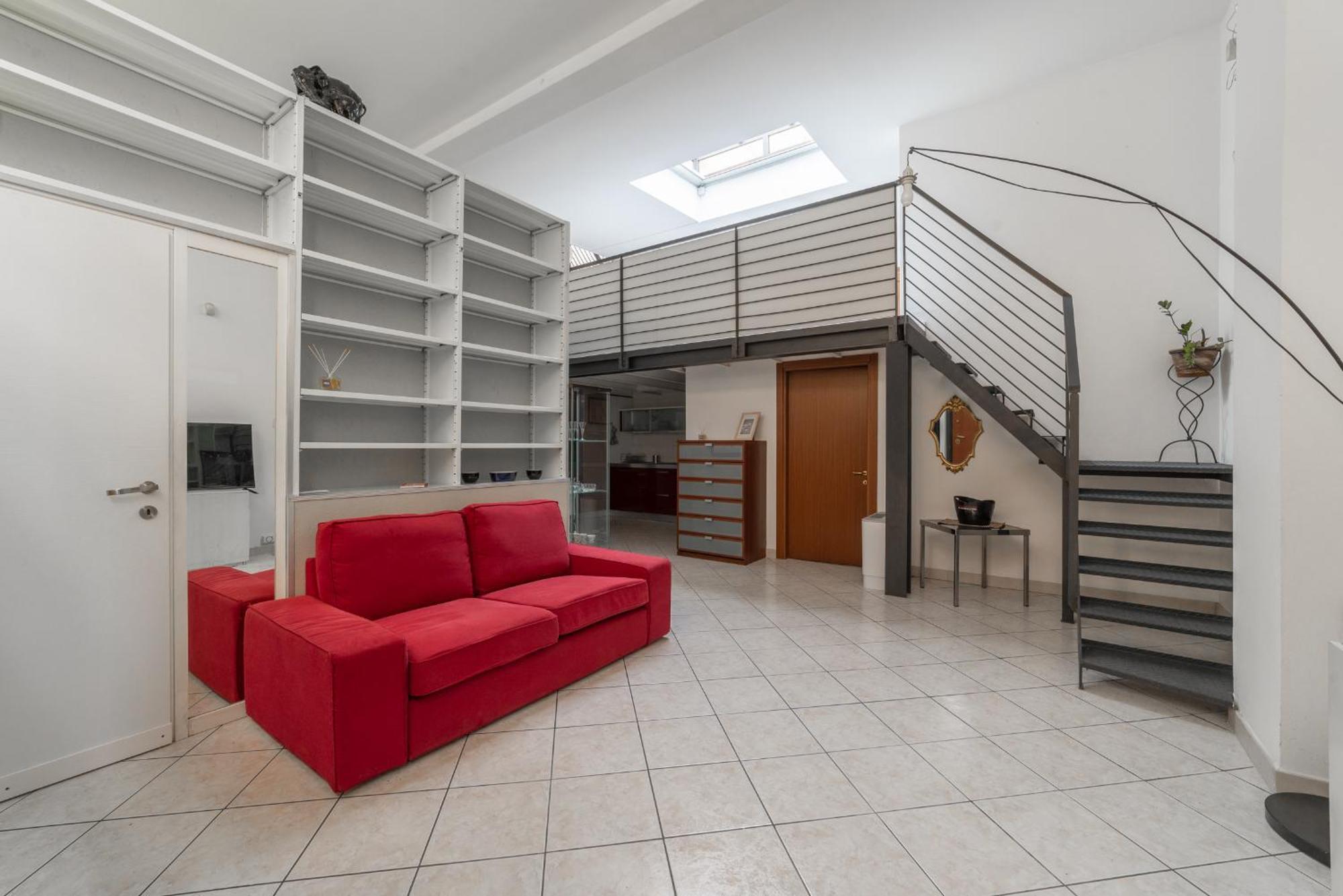 Throat House Milan