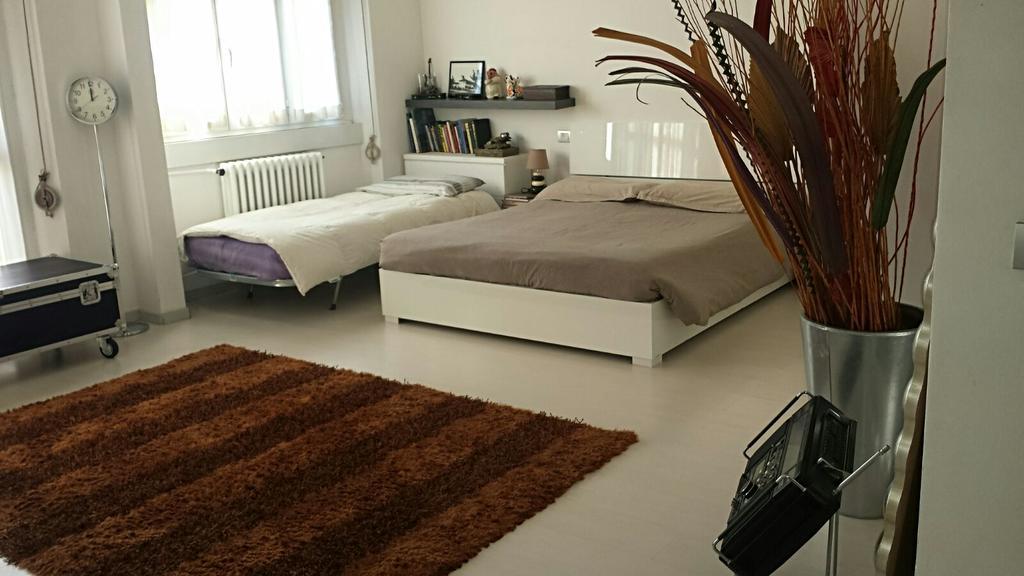 Apartment In Town *