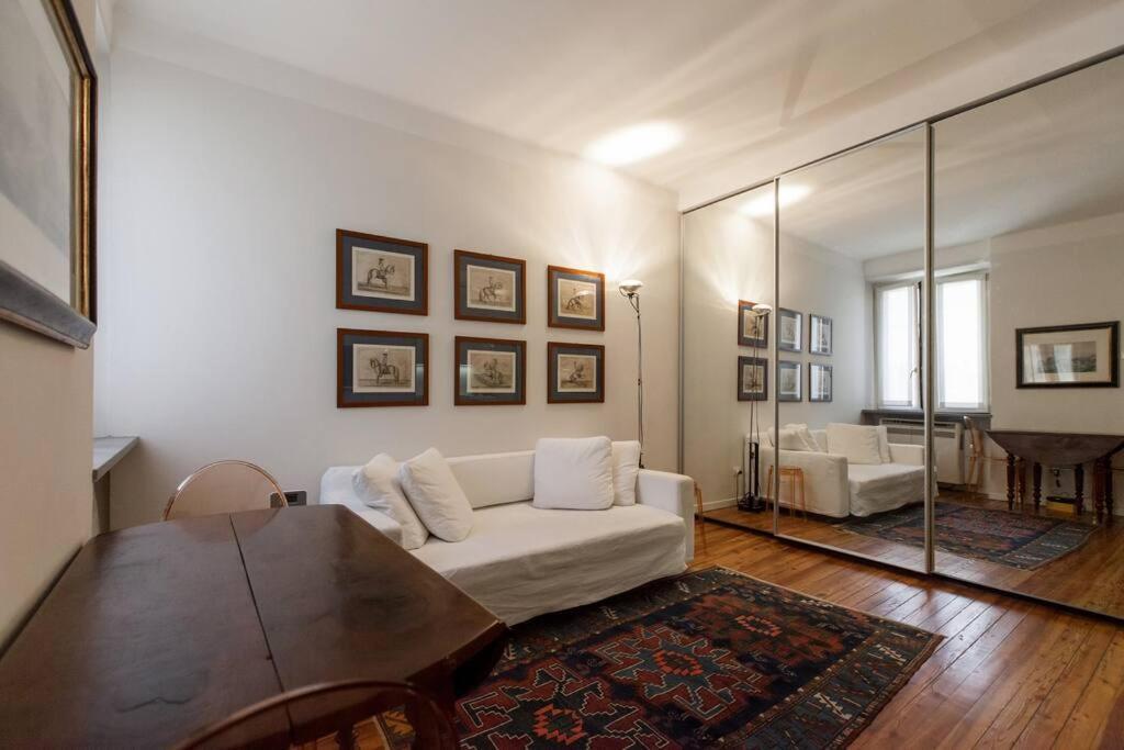 Apartment Charming In Porta Venezia Milan