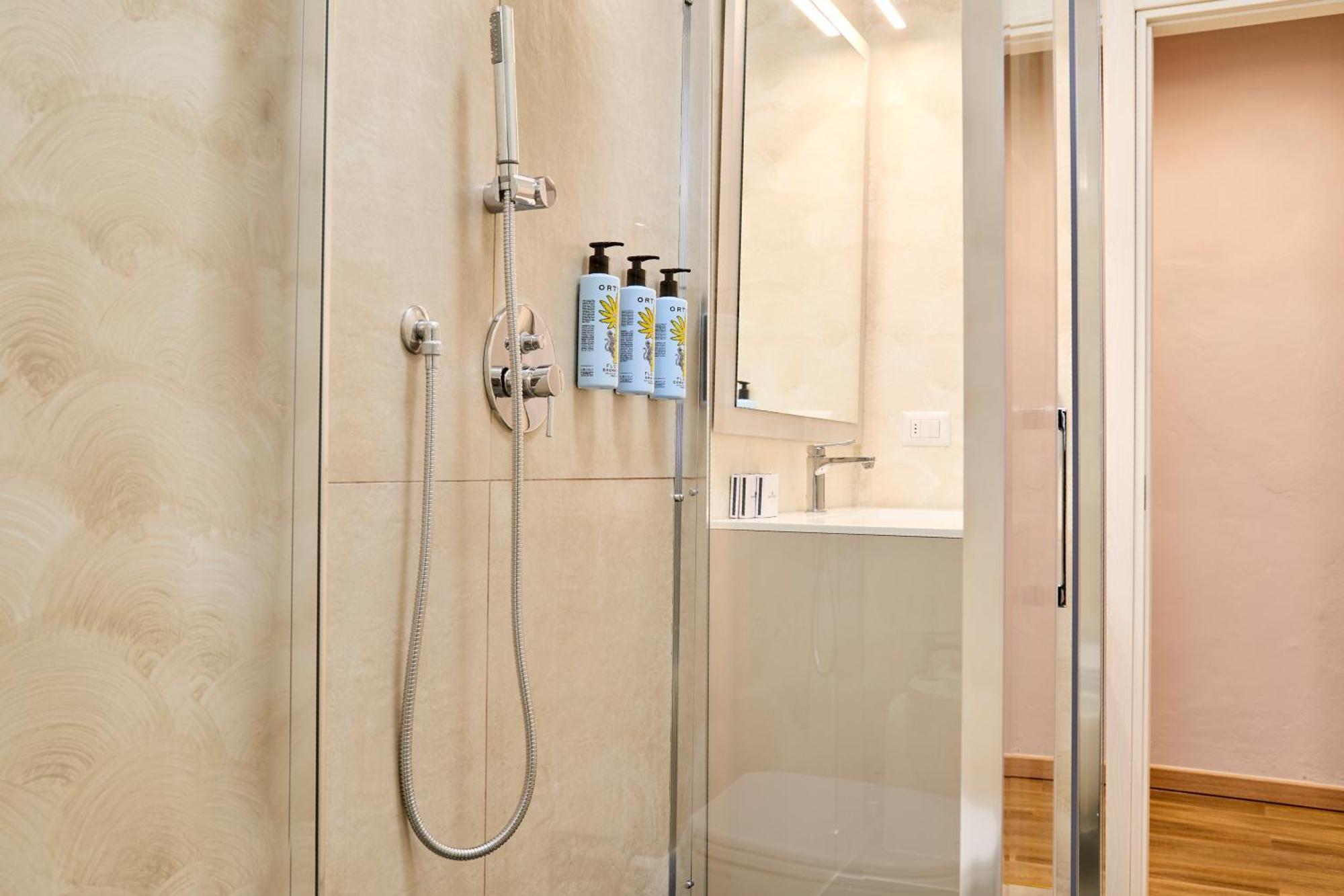 Apartment Retreats Porta Venezia Milan