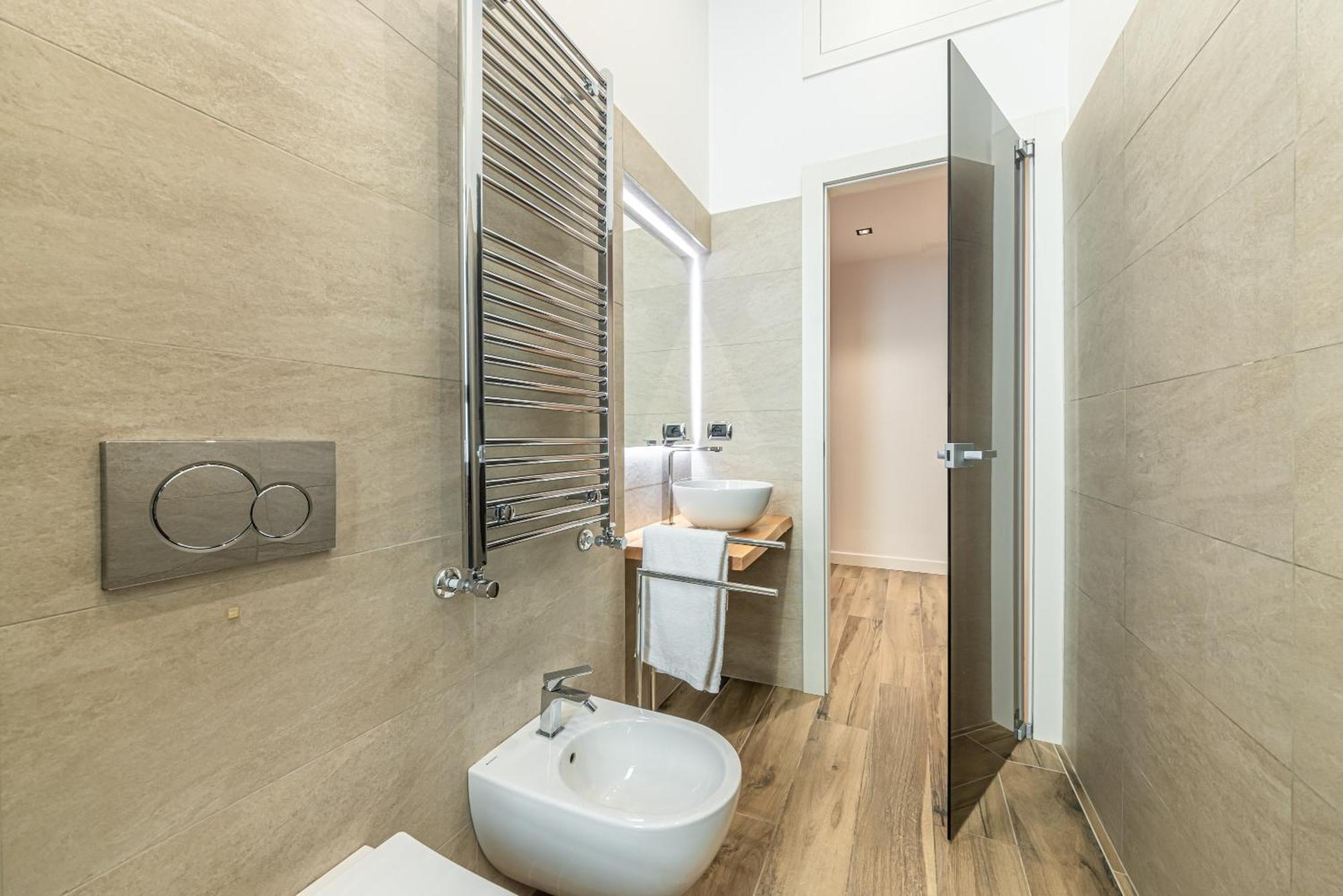 Apartment Luxury Apt In City Life Milan