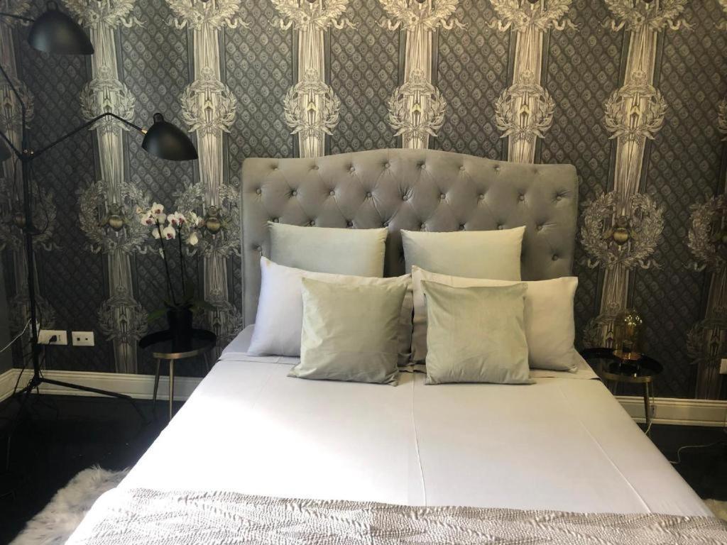 Lippi 42 Single Room's In With Garden Guest house