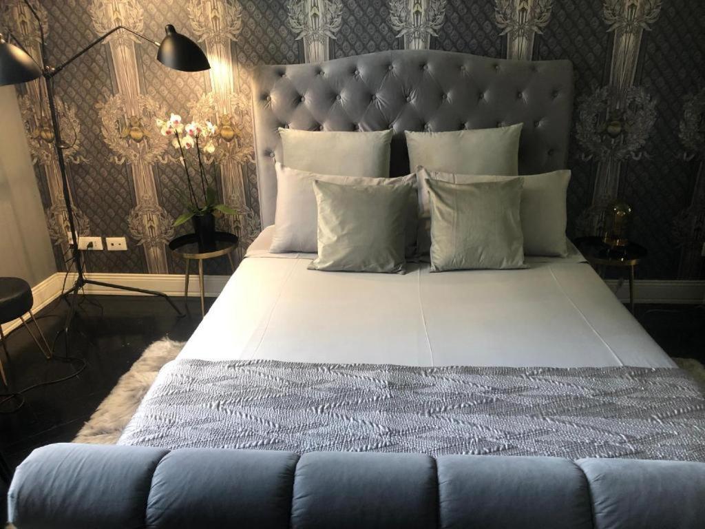 Lippi 42 Single Room's In With Garden Guest house