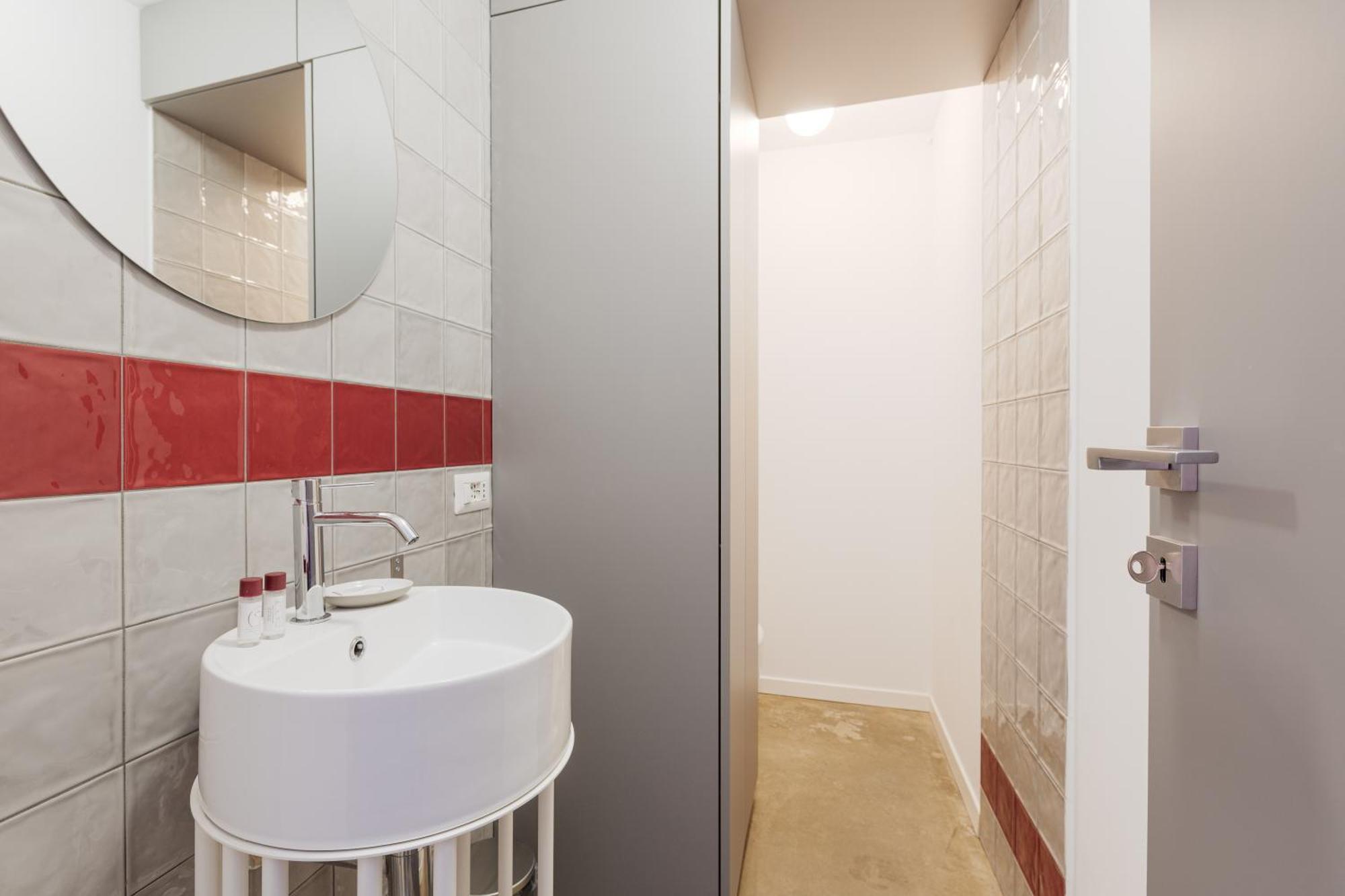 - 800 M Far From Lancetti Station Milan