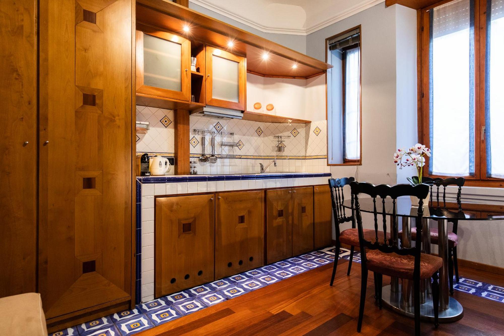 Ariosto Elegant - Near M1 And Cadorna Station Apartment Milan