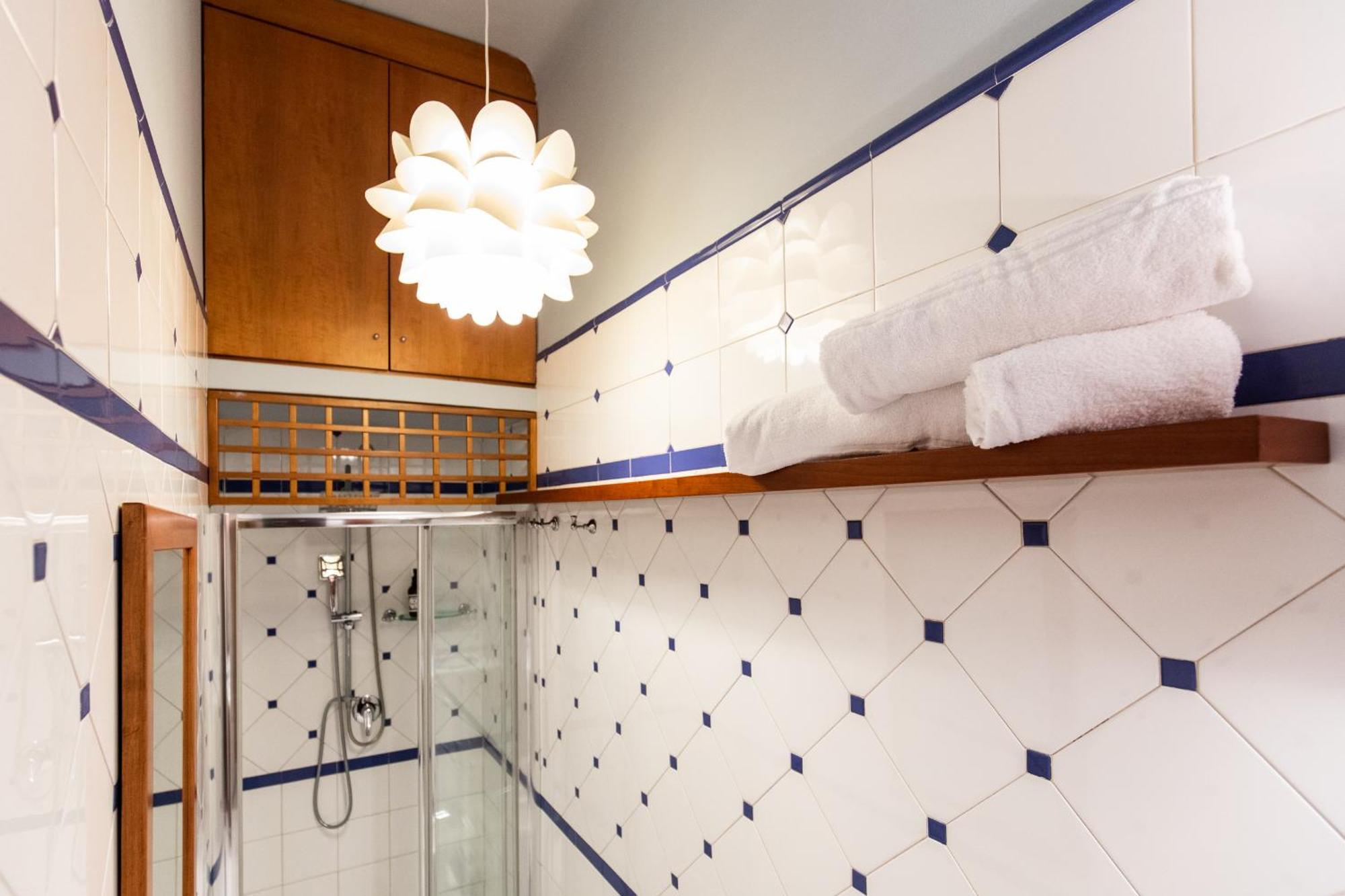 Ariosto Elegant - Near M1 And Cadorna Station Apartment *