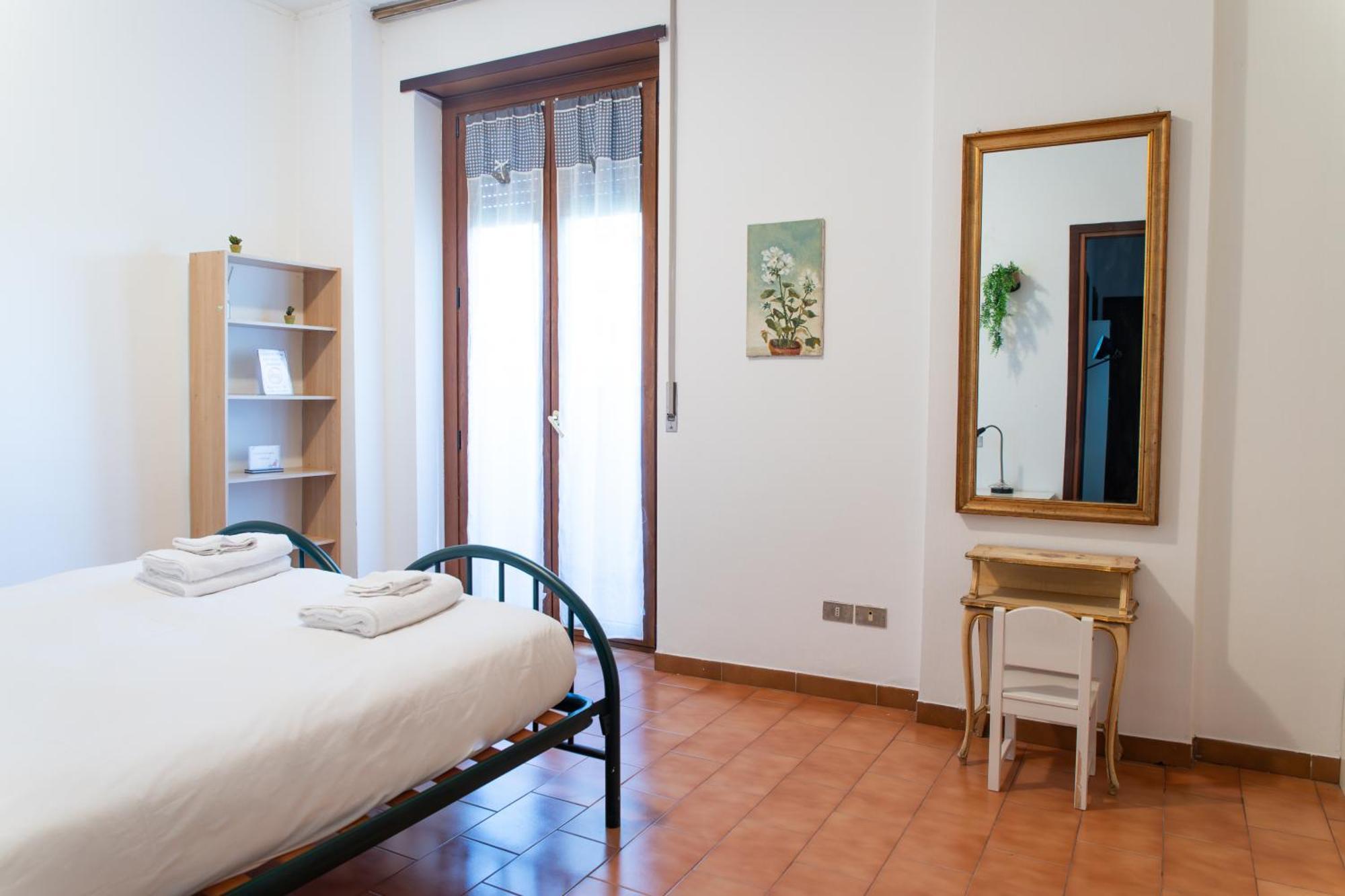 Apartamento Ampio Con Terrazzo, 3 E 2 Bagni A 2 Passi Dalla Metro Milão
