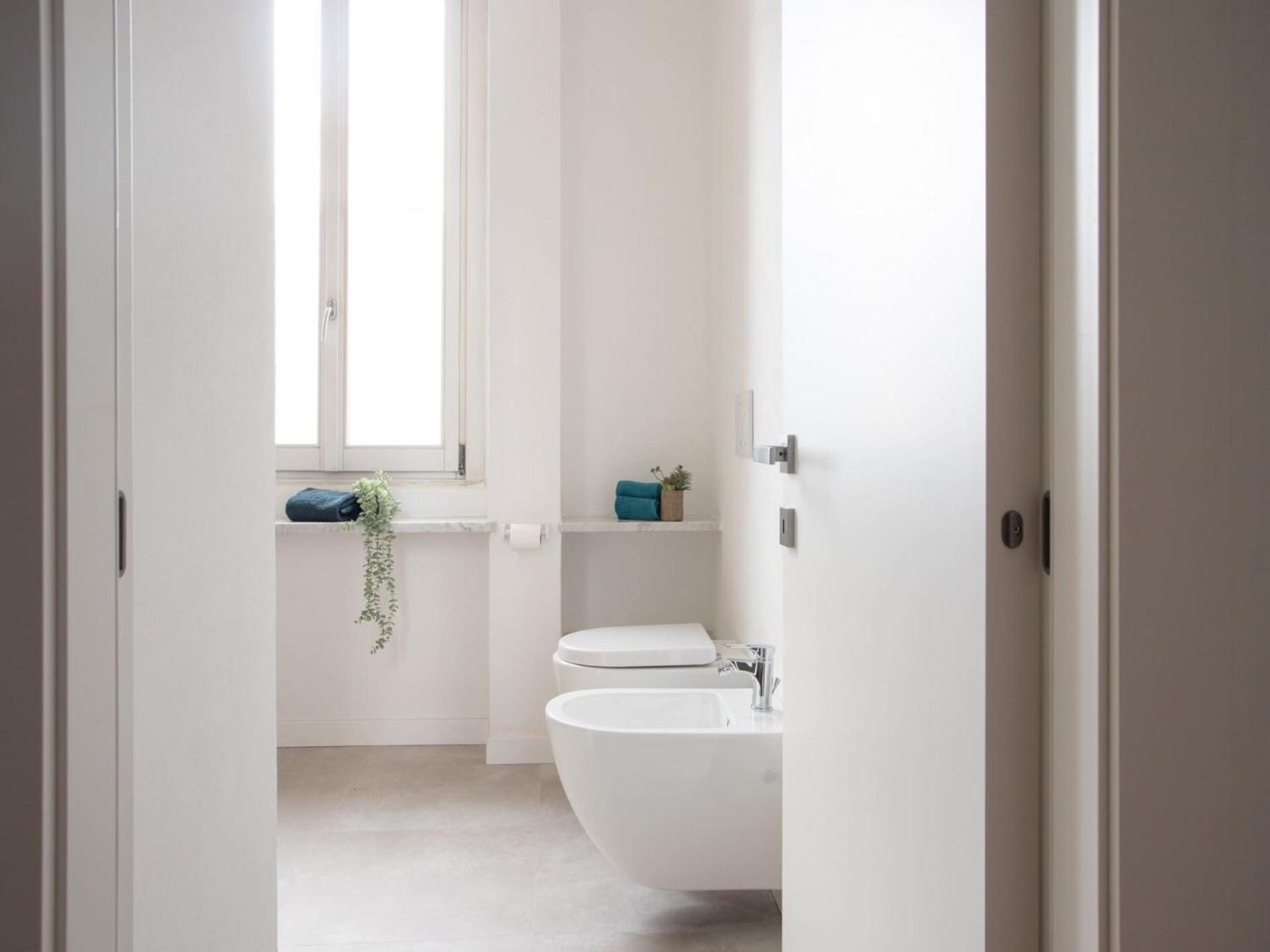 The Rent - Two-bedroom In Navigli Area Appartamento