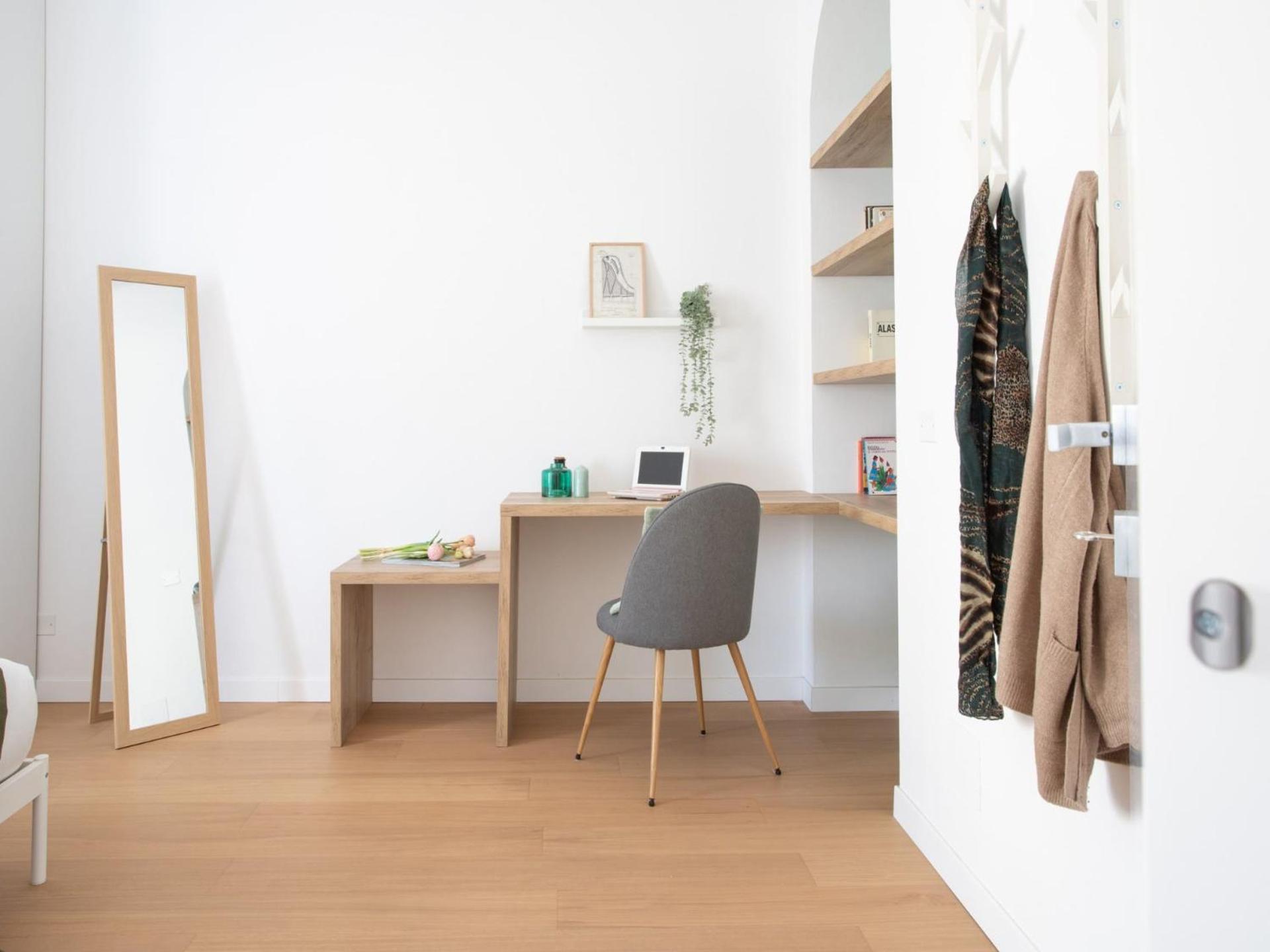 The Rent - Two-bedroom In Navigli Area